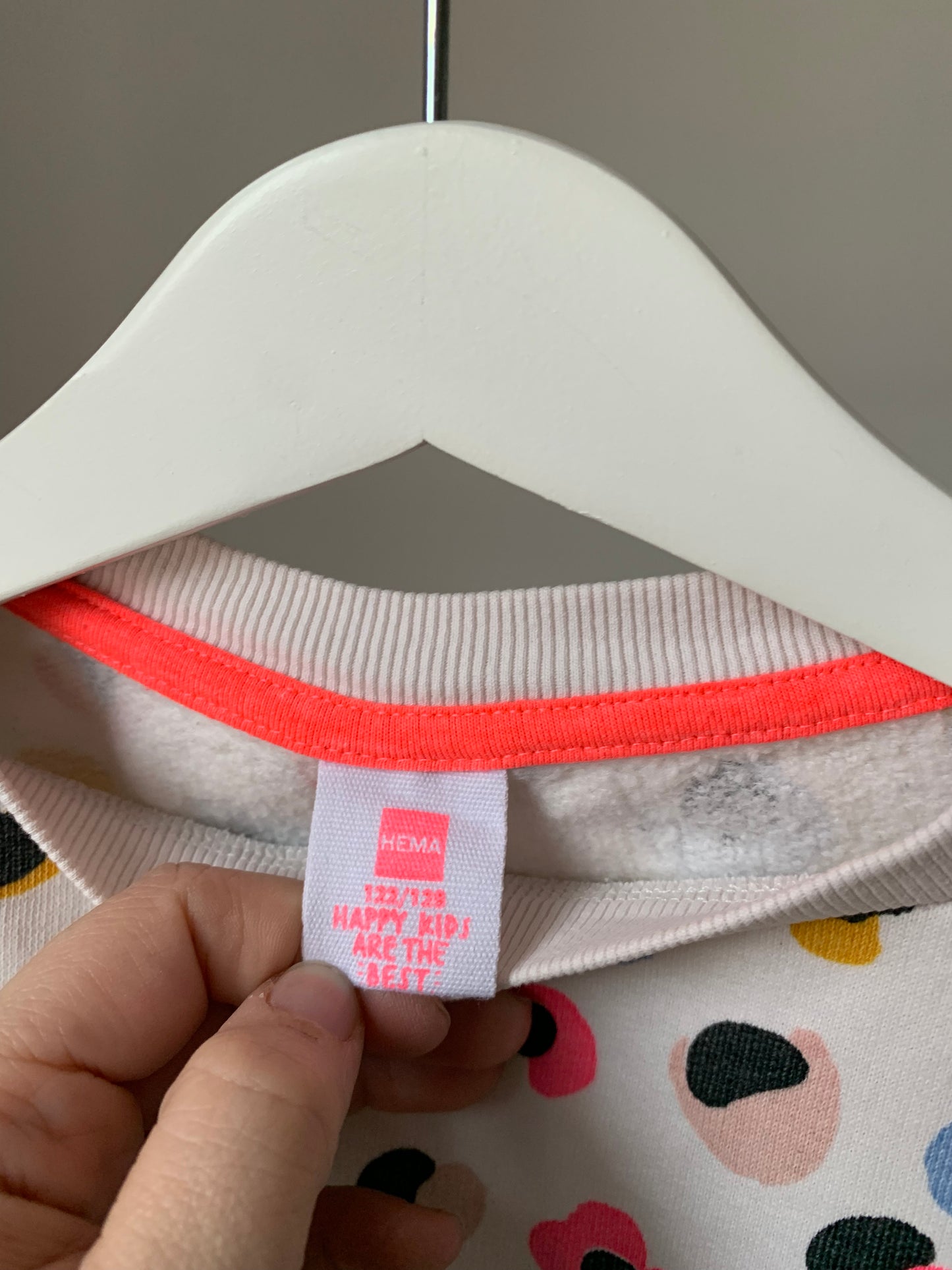 Hema sweater 122/128 - nieuwstaat 💸