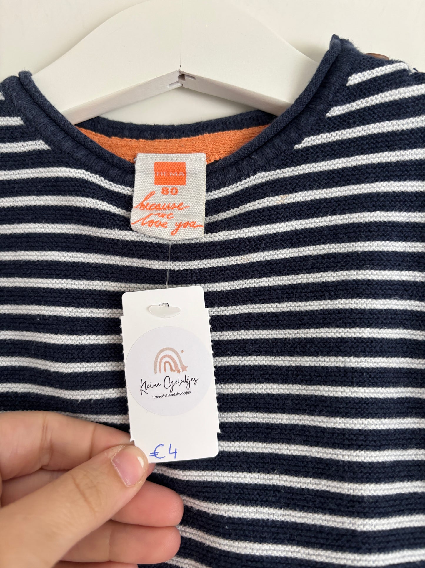 Marineblauwe gestreepte trui