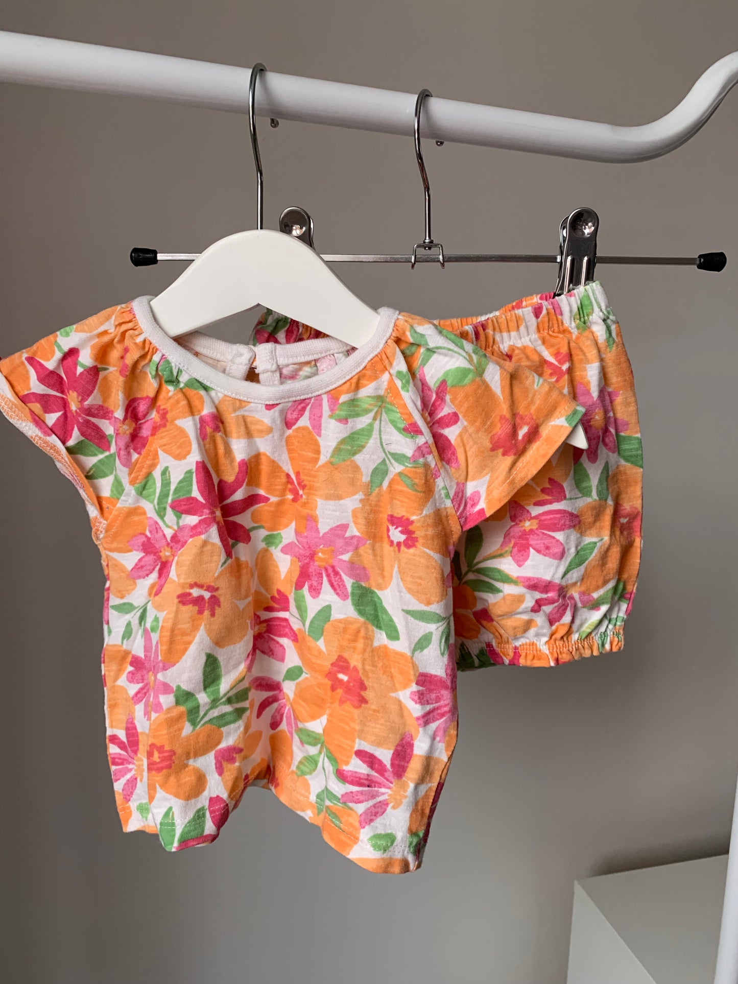 Setje: T-shirt en shortje🔗