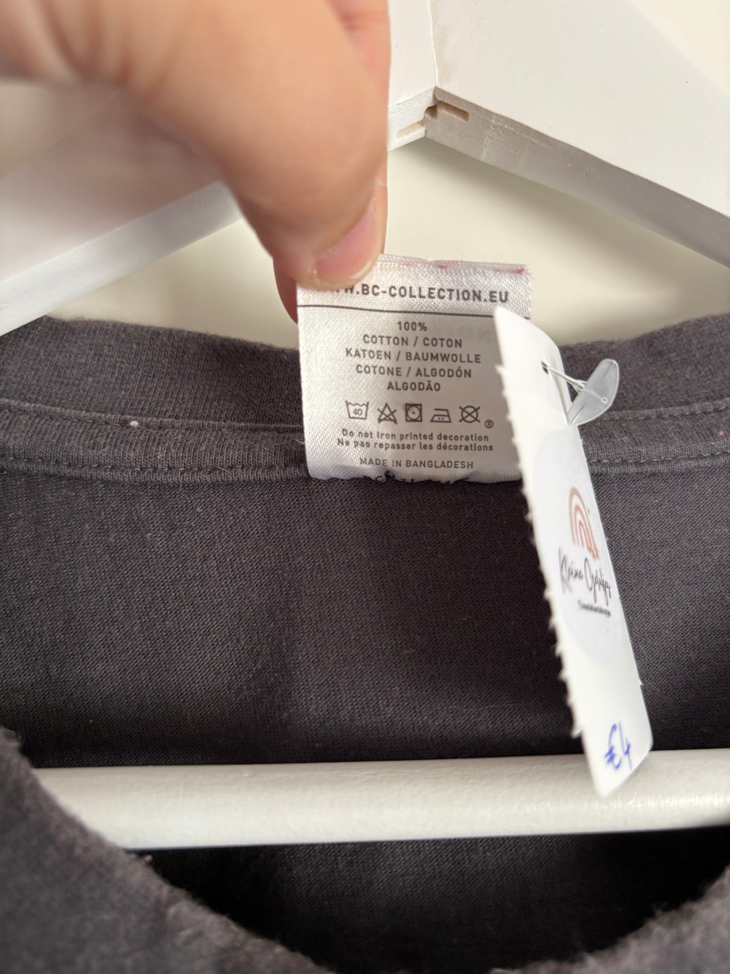 Donkergrijze T-shirt