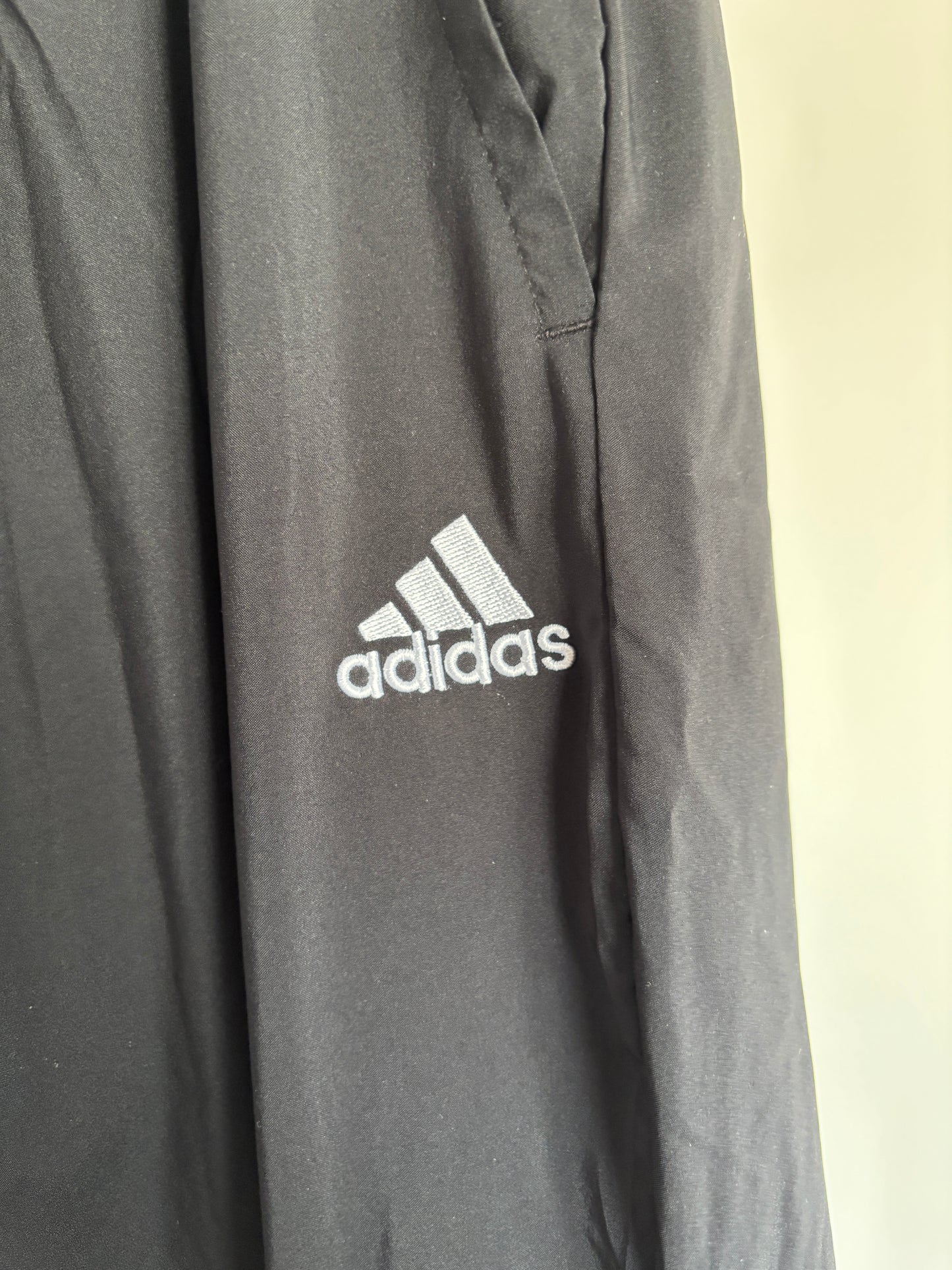 Zwarte trainingbroek