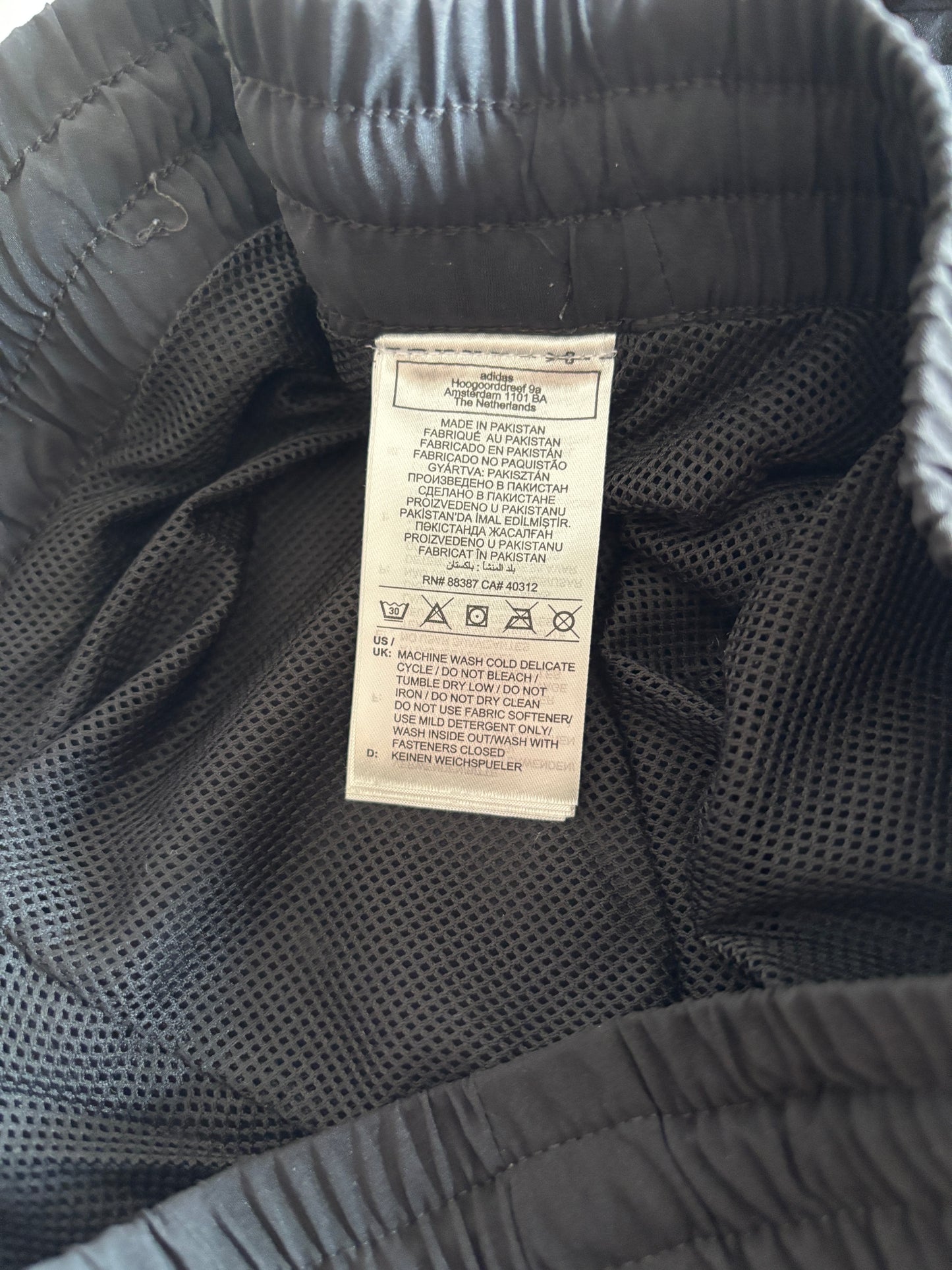 Zwarte trainingbroek