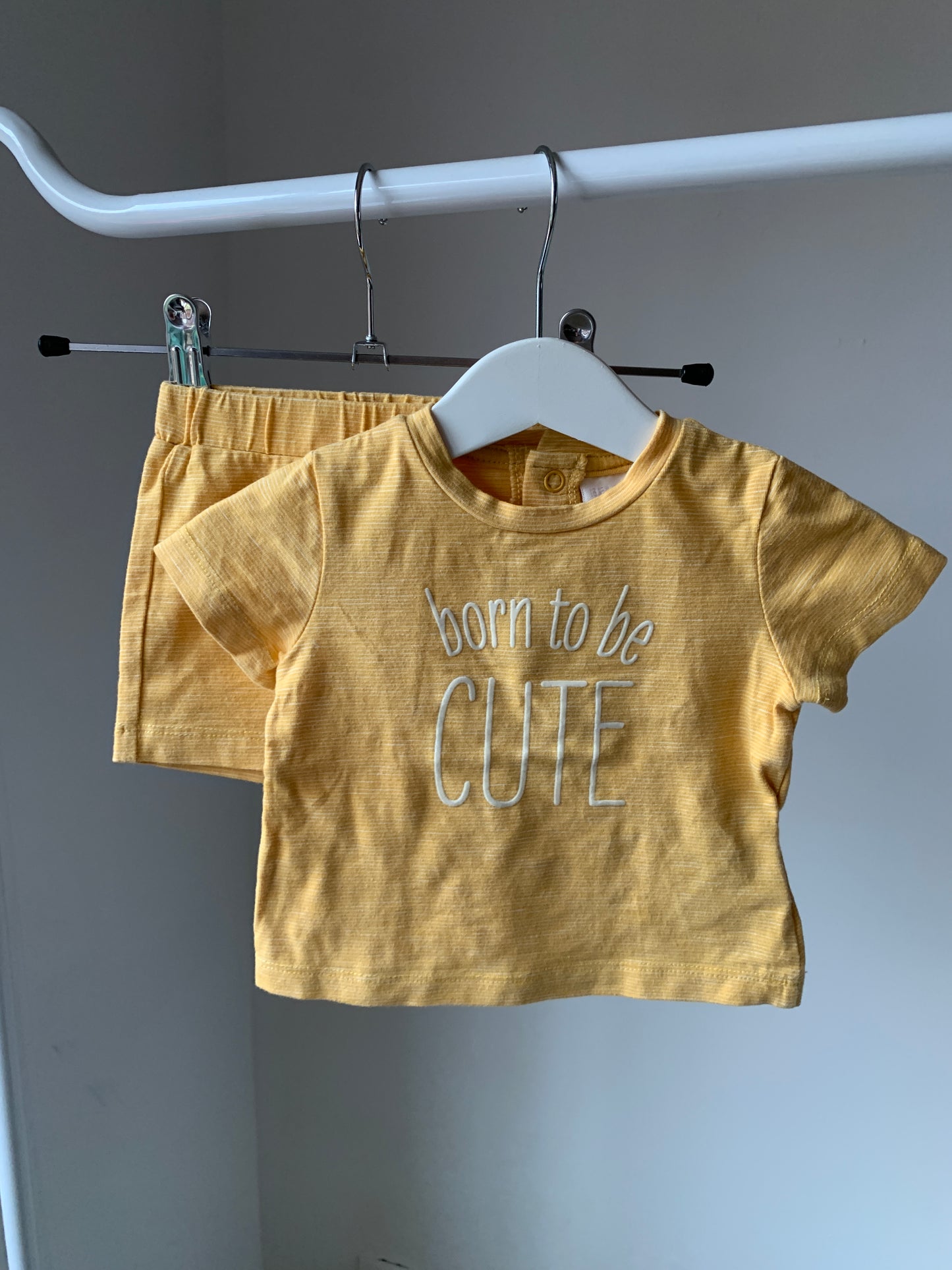 Geel gestreept setje ⭐