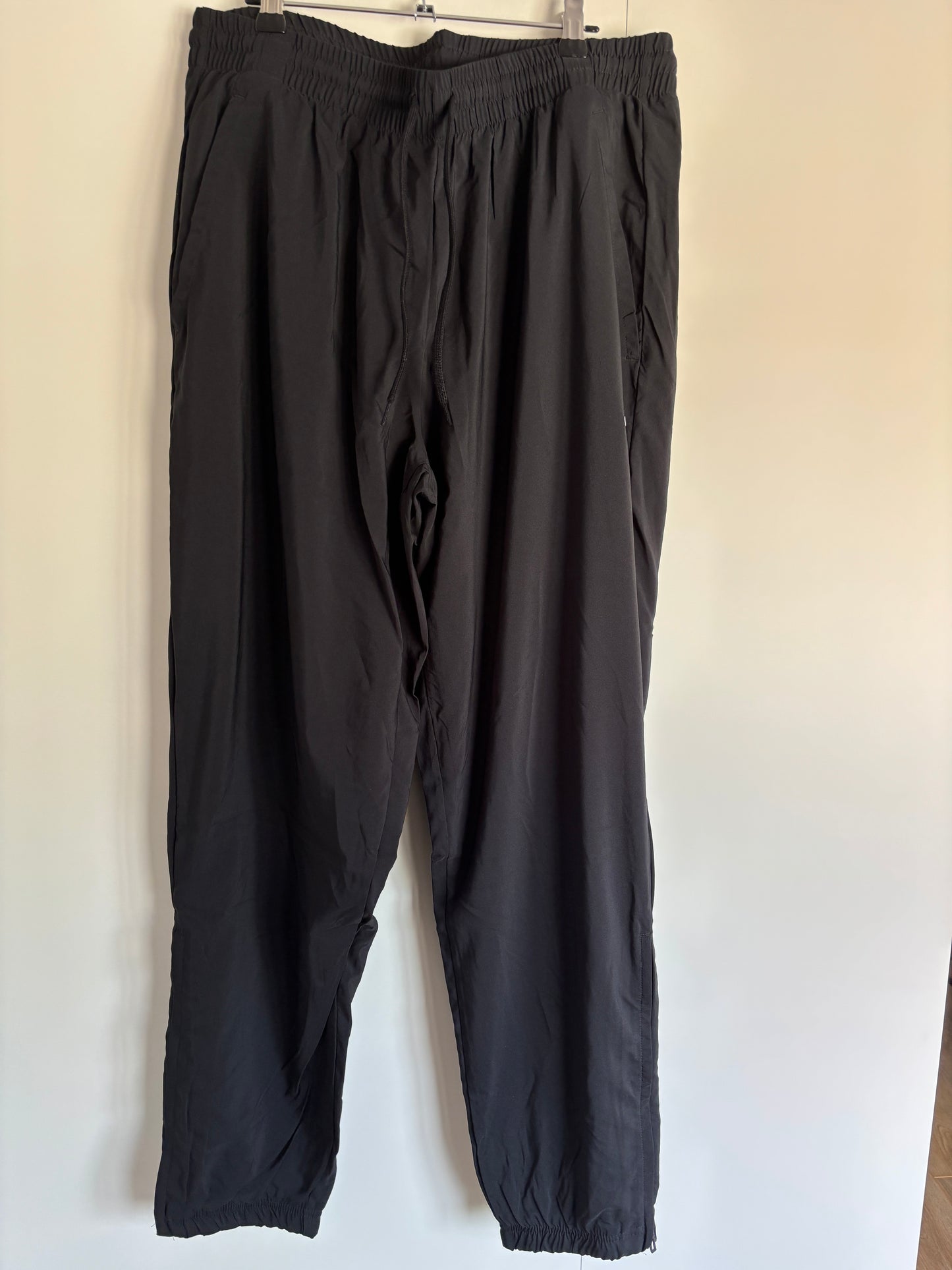 Zwarte trainingsbroek