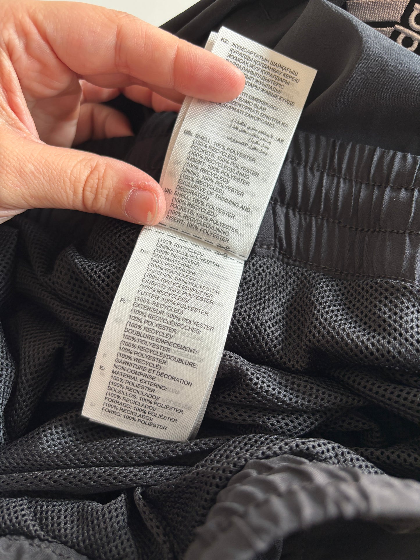 Zwarte trainingsbroek