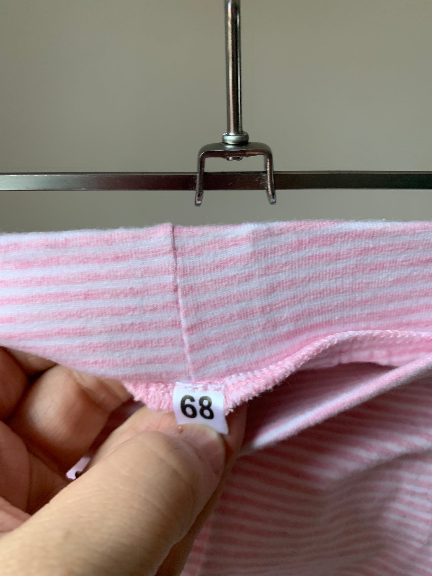 Roze gestreept broekje met voetjes ⚡
