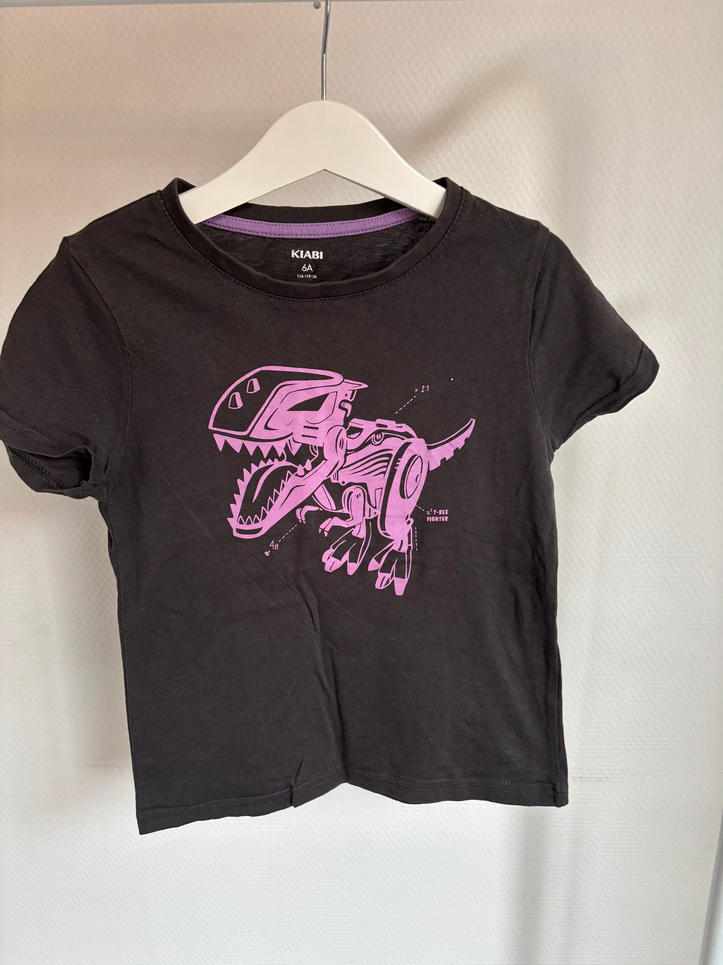 Kiabi T-shirt 116 - Nieuwstaat⚡