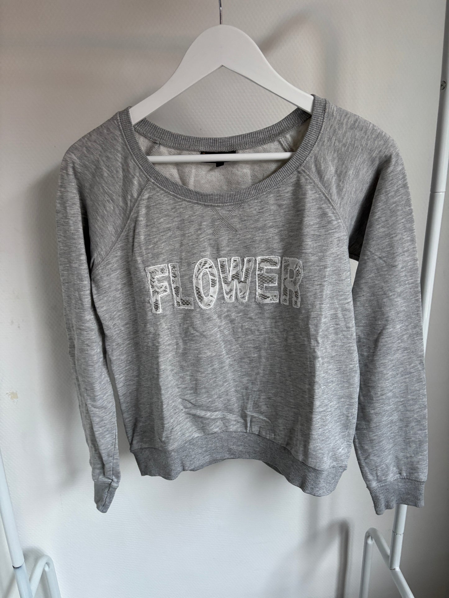 Grijze sweatshirt "Flower