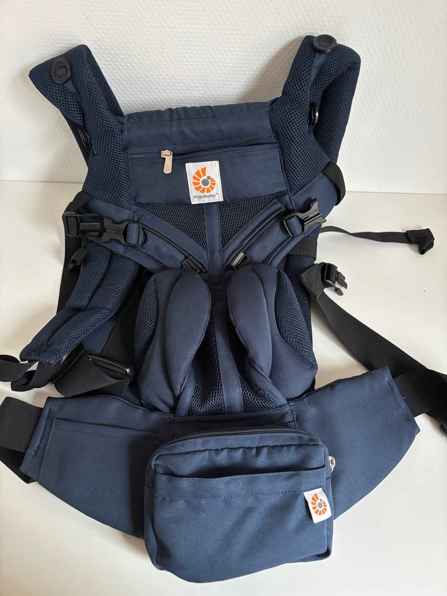 Marineblauwe draagzak