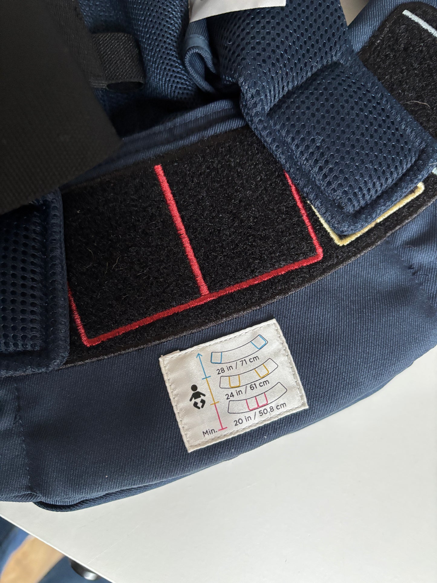 Marineblauwe draagzak