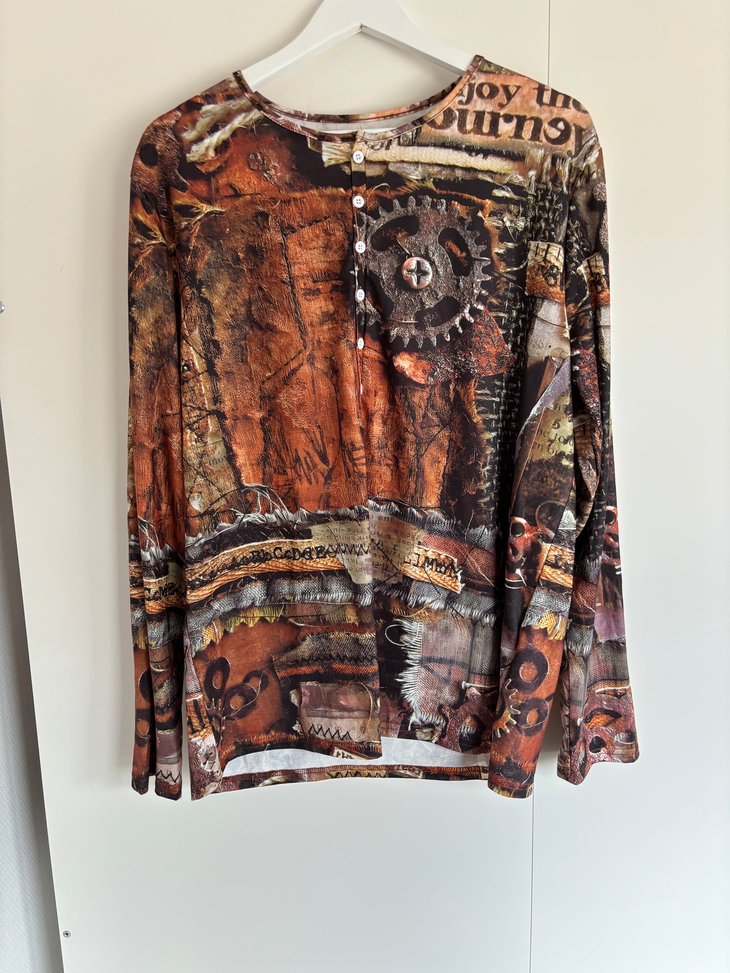 Roestkleurigelongsleeve