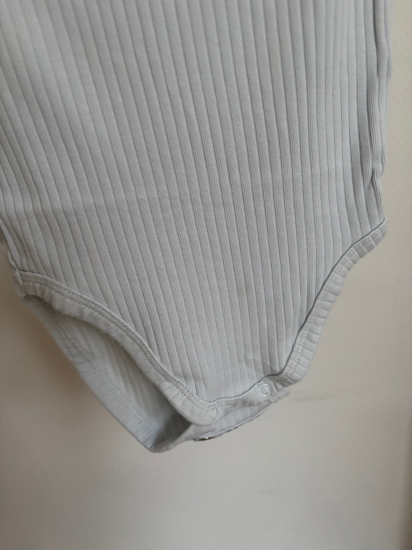 Lichtblauwe romper met korte mouwen