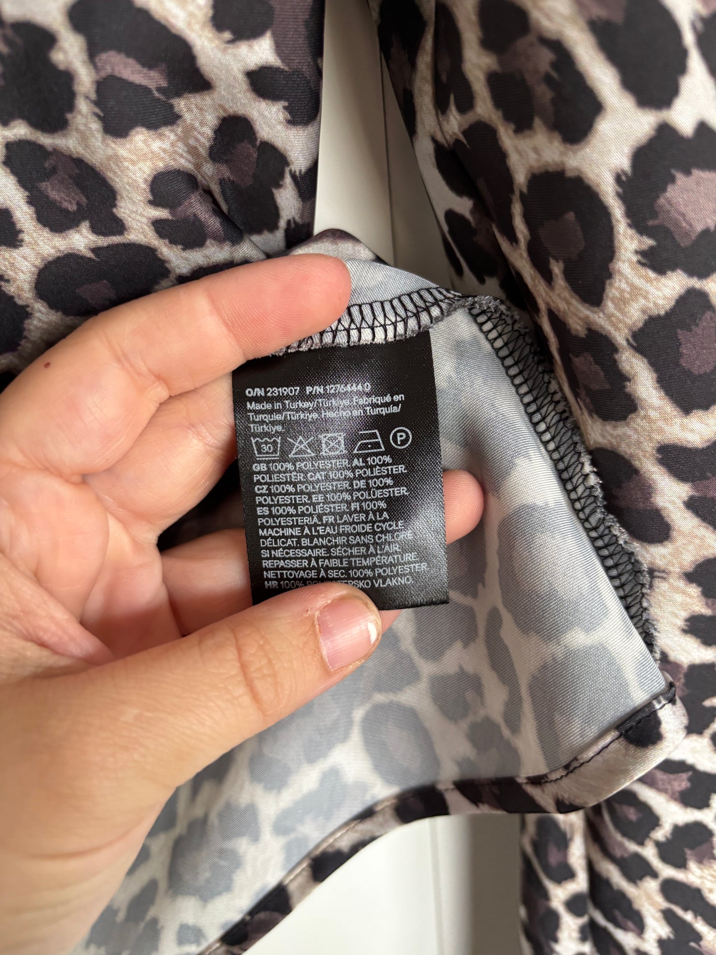 Panterblouse met flared mouwen