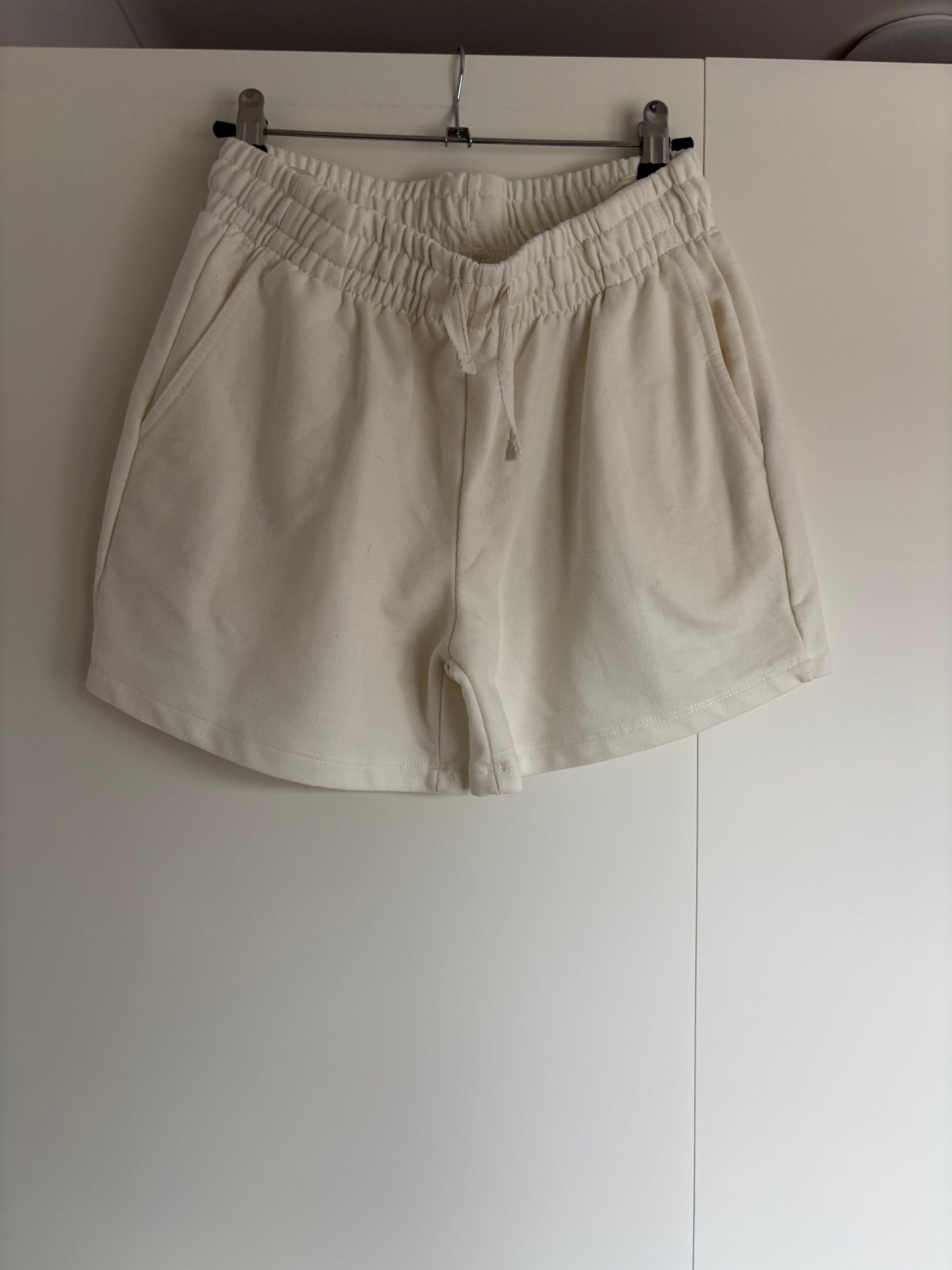 Witte short