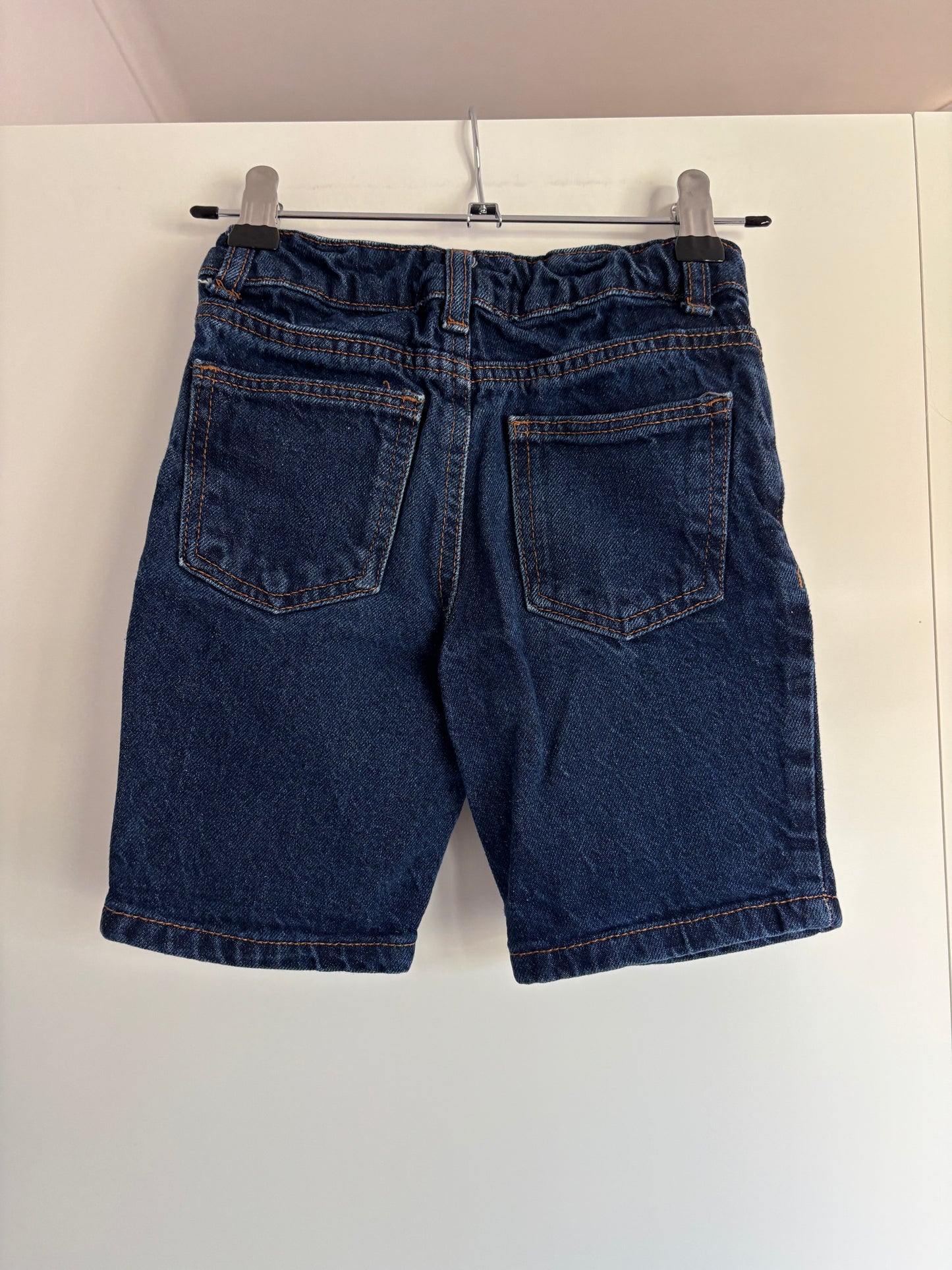 Donkerblauwe bermuda