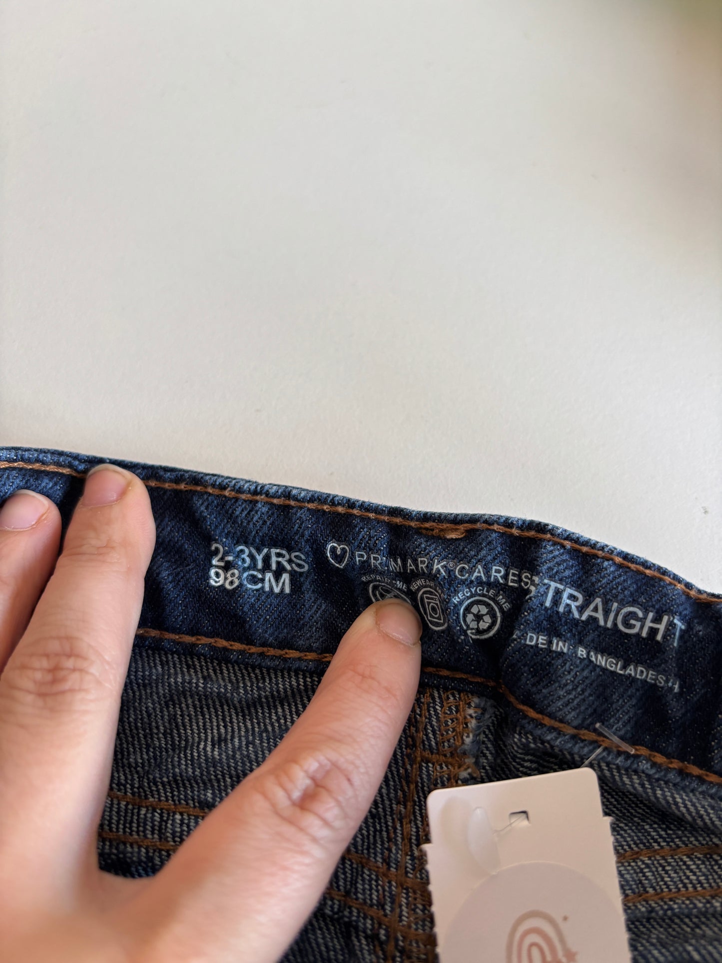 Donkerblauwe bermuda