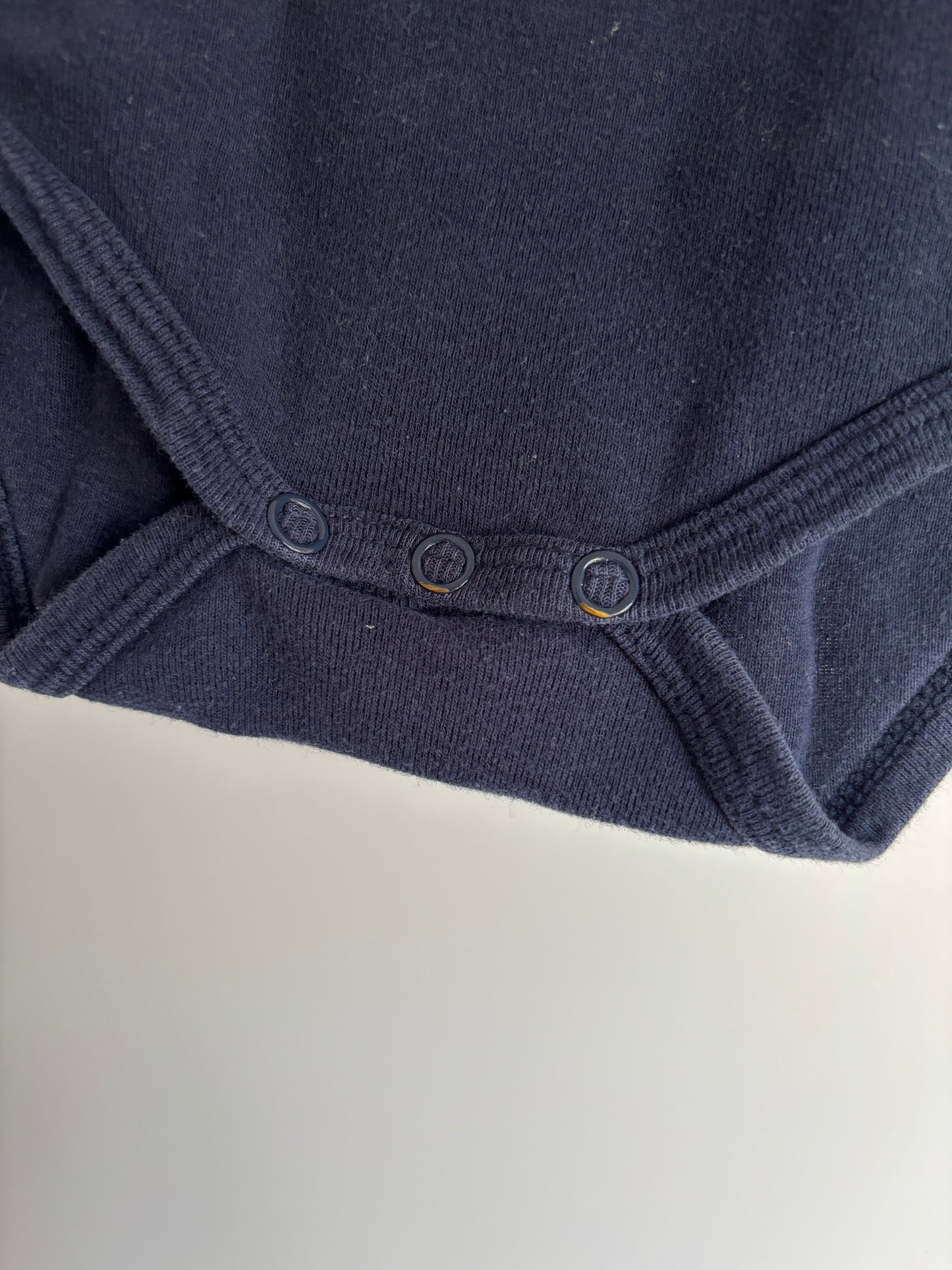 Marineblauwe romper met korte mouwen