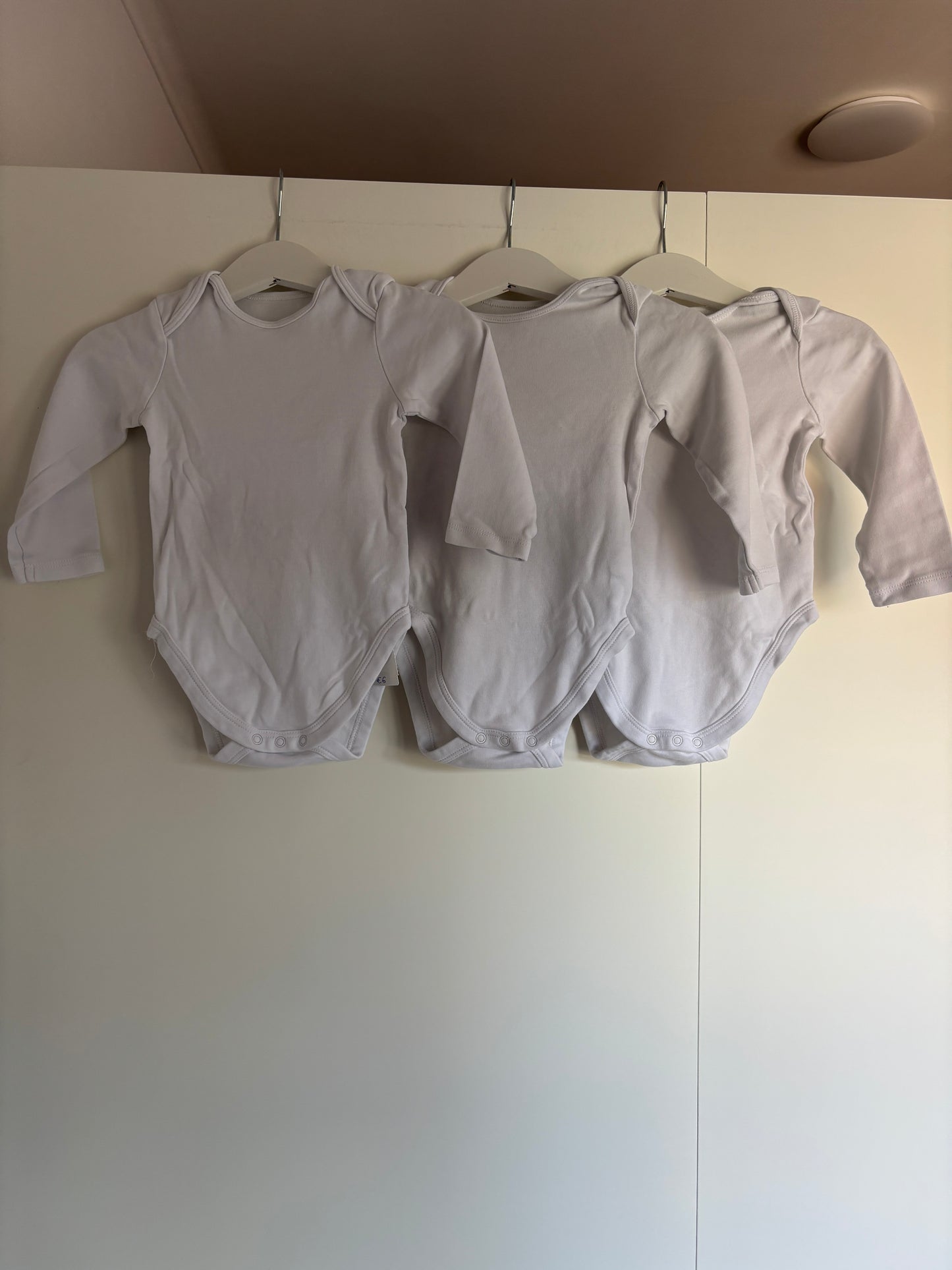 Bundel witte rompers met lange mouwen (3)