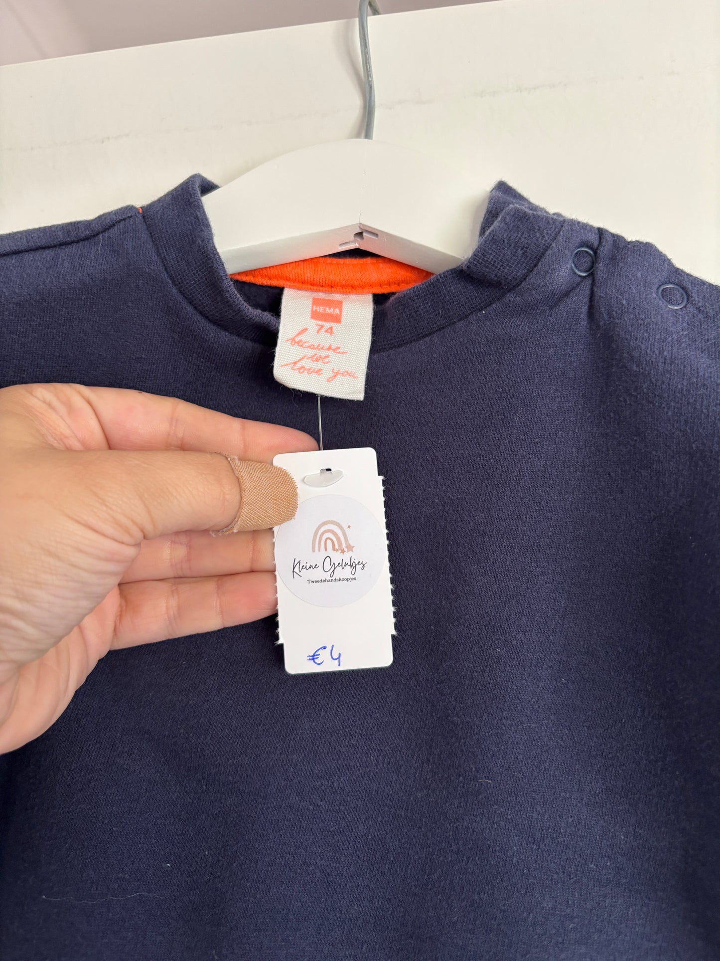 Marineblauwe sweater