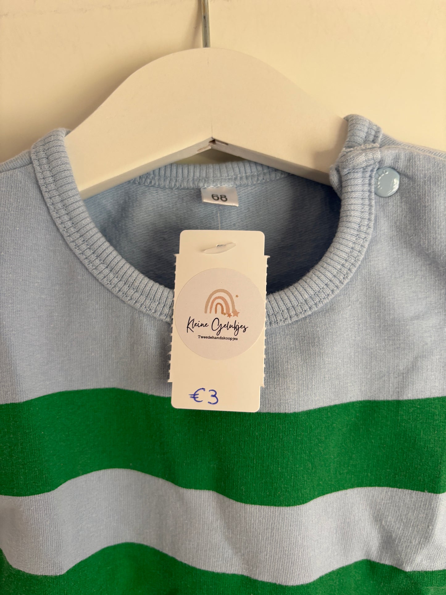 Lichtblauw setje: sweater en joggingbroek