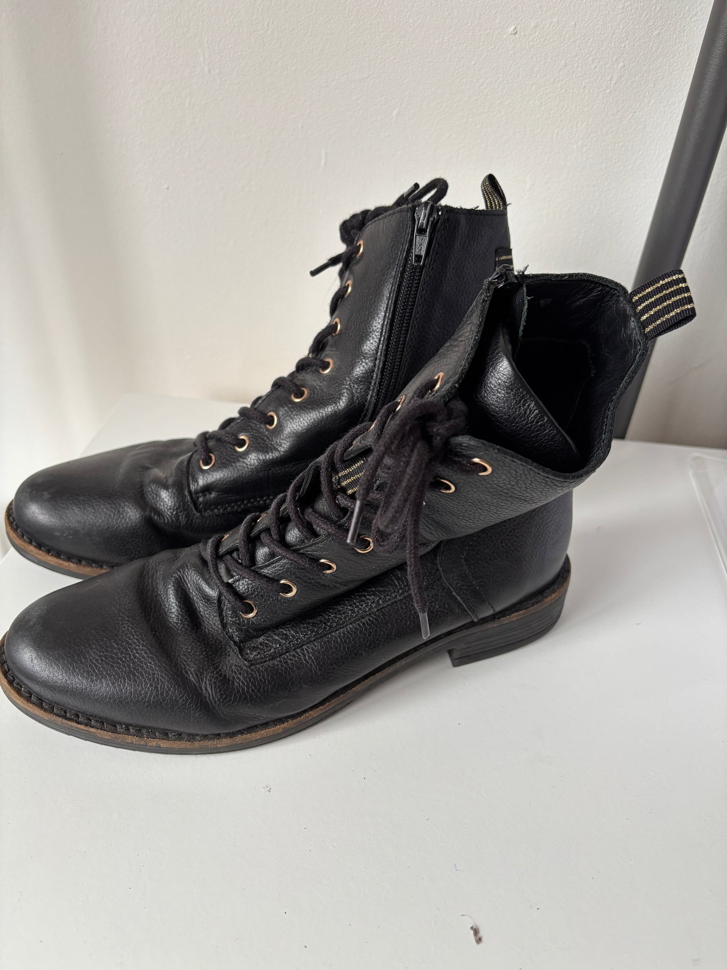 Zwarte bikerboots