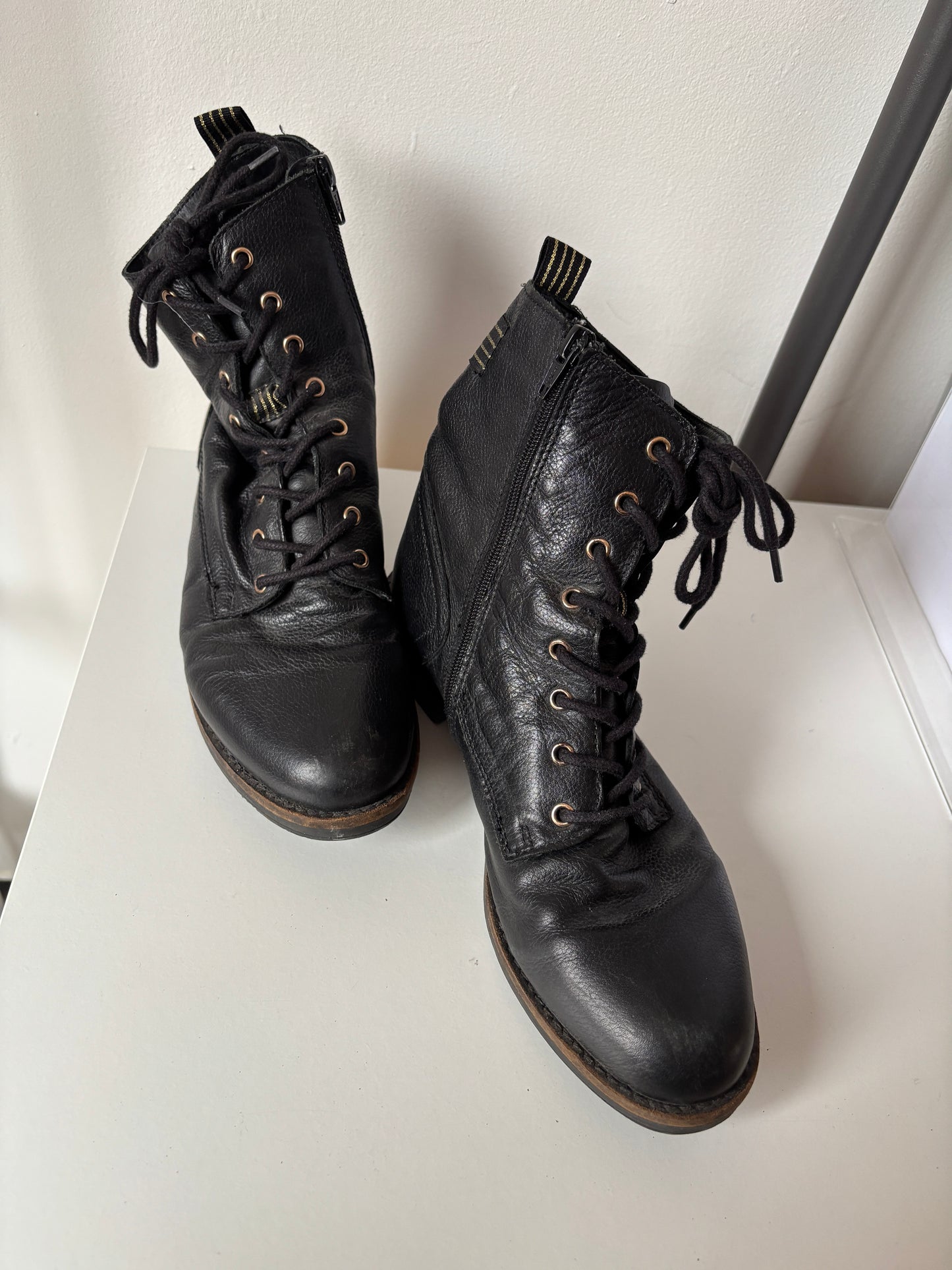 Zwarte bikerboots