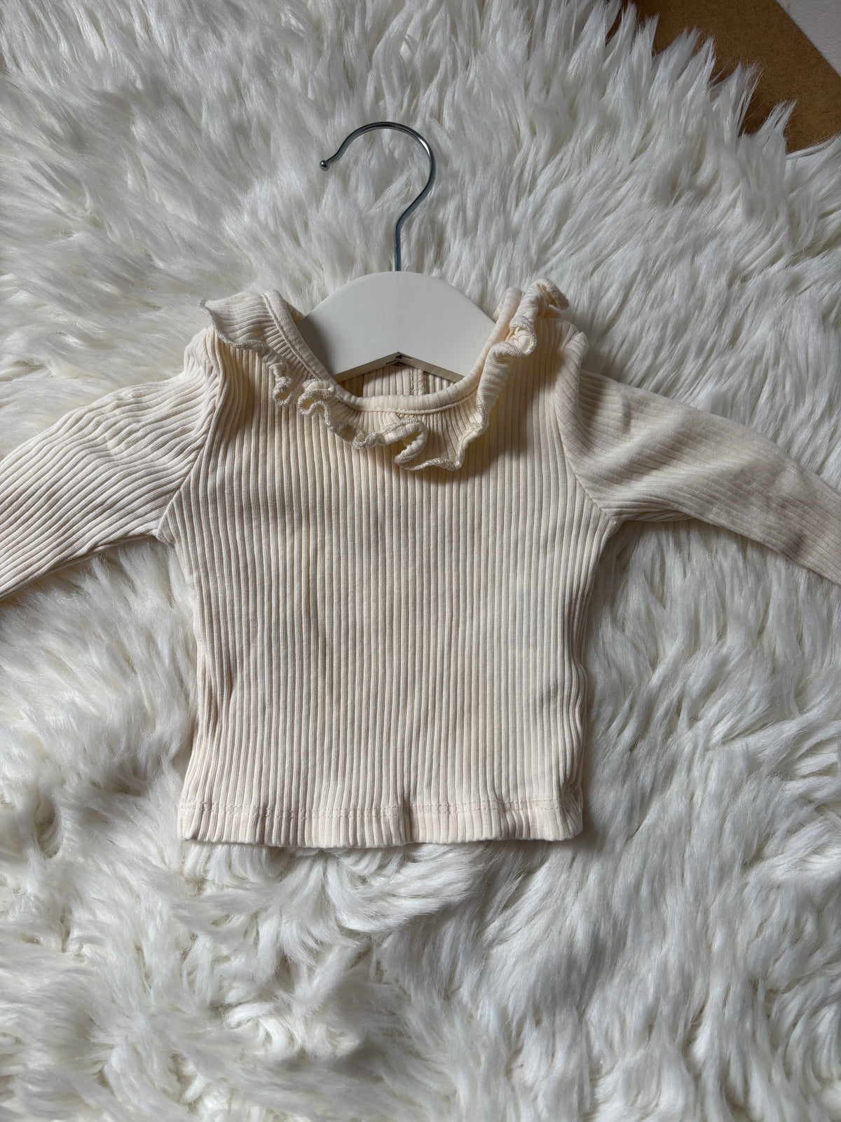 Crèmekleurige longsleeve | Wibra | 50