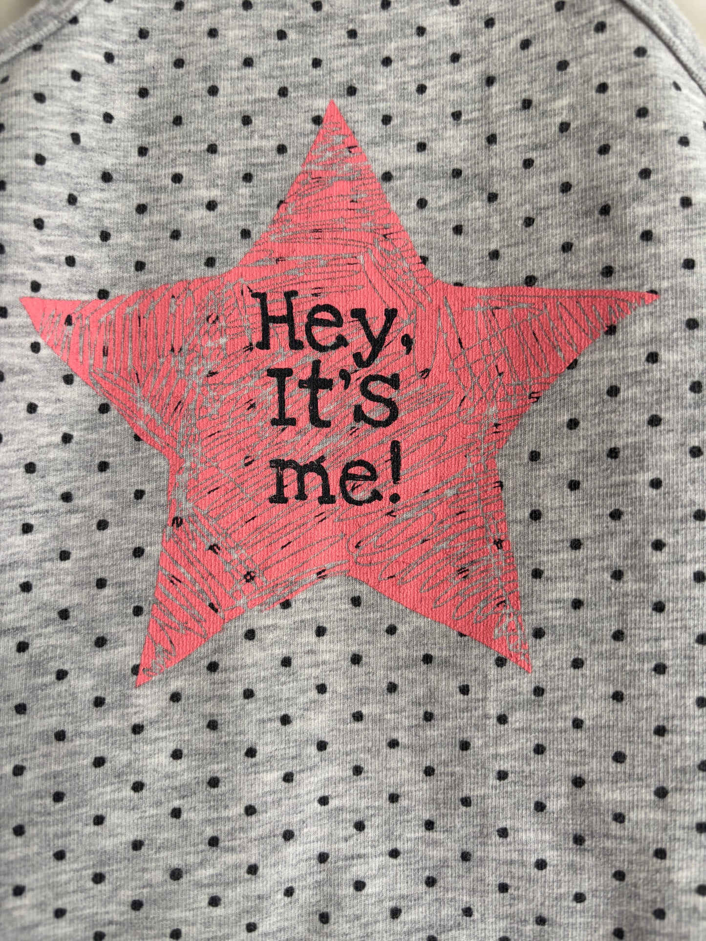 Grijs gestippeld boxpakje zonder mouwen