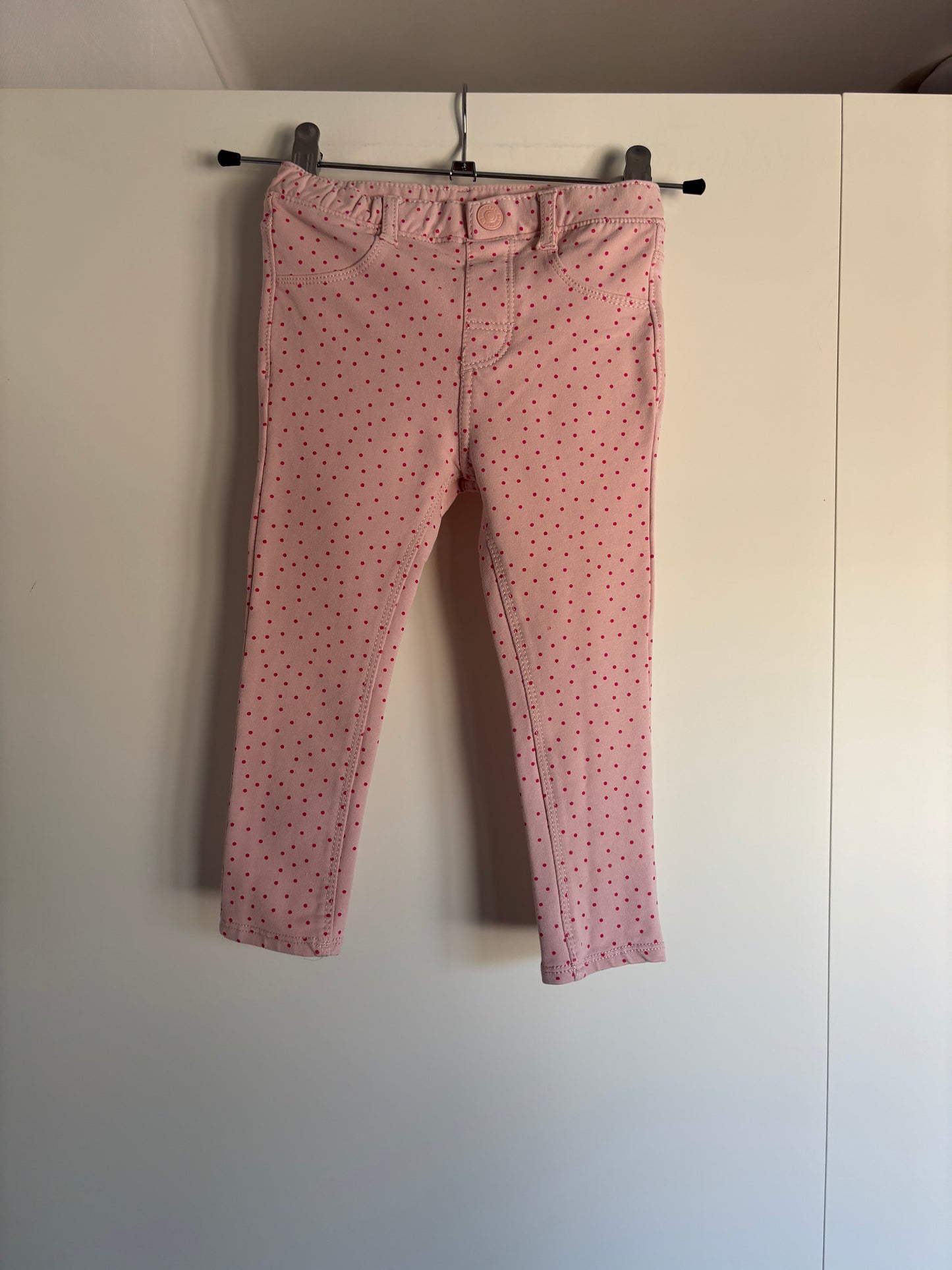 Lichtroze gestippelde broek