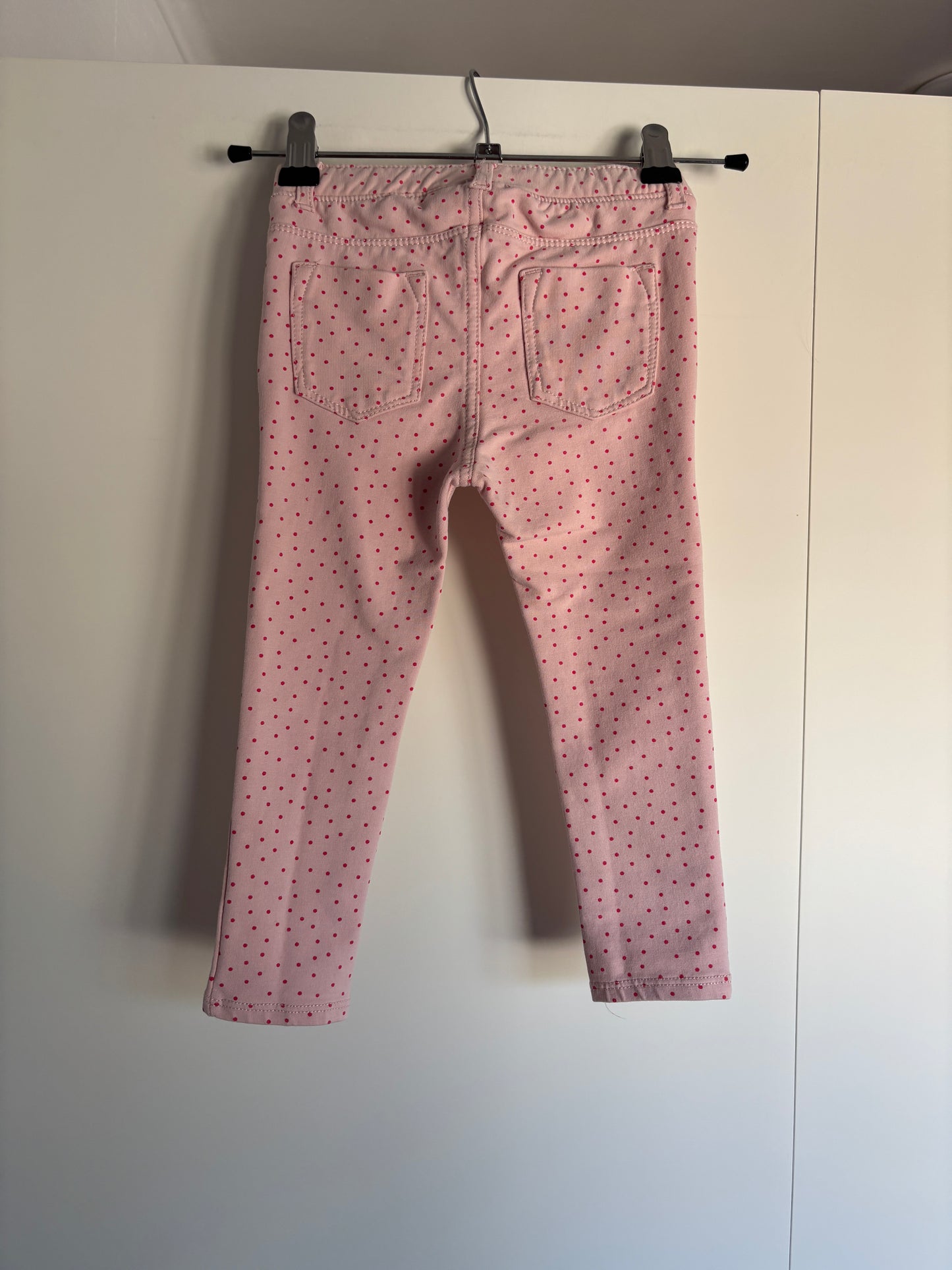 Lichtroze gestippelde broek