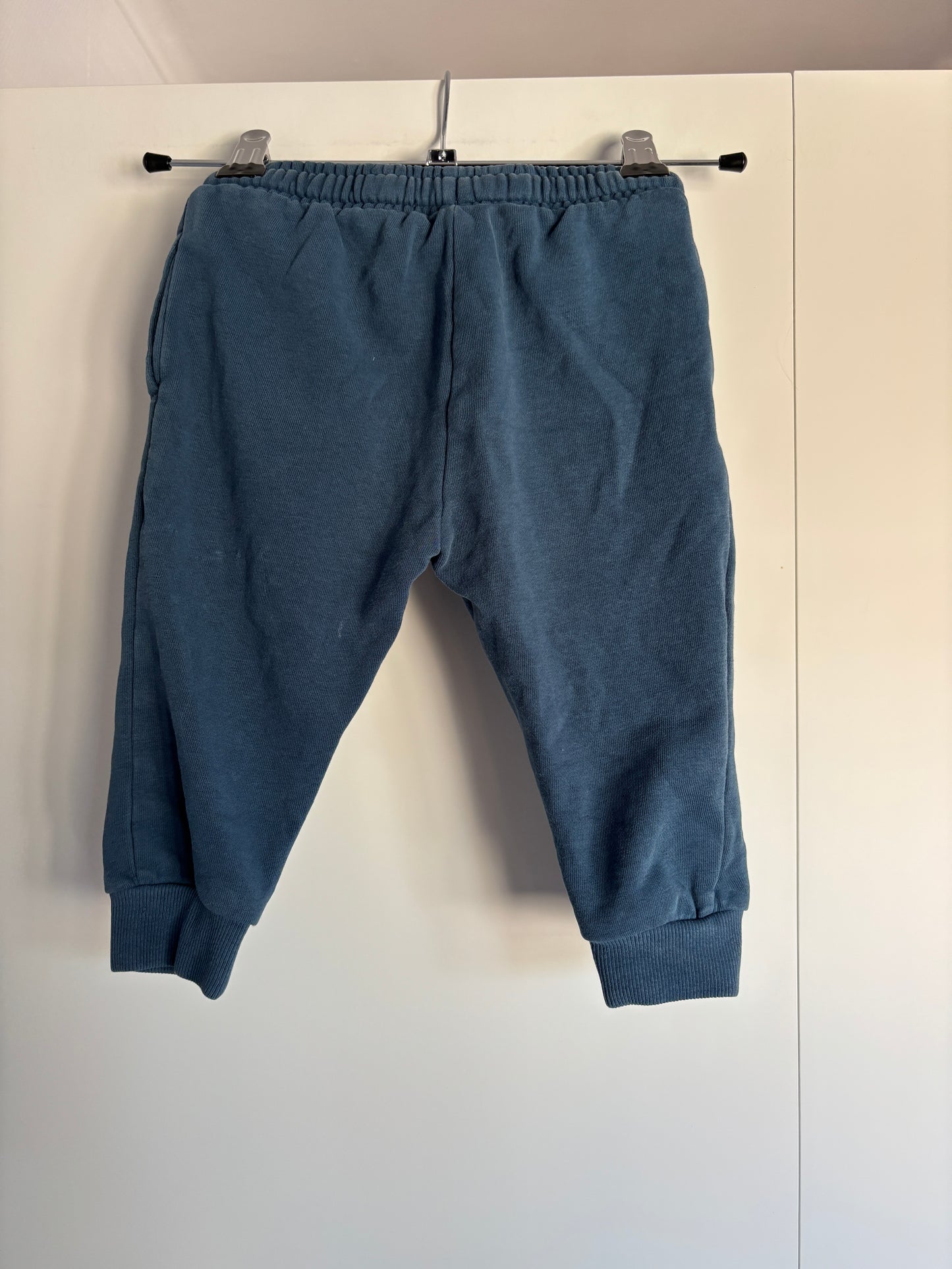 Blauwe joggingbroek