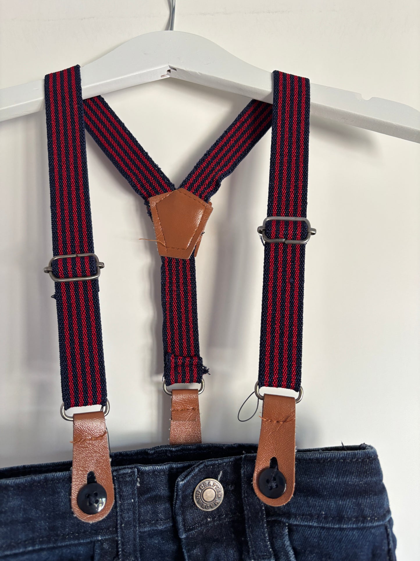 Jeansbroek met bretellen