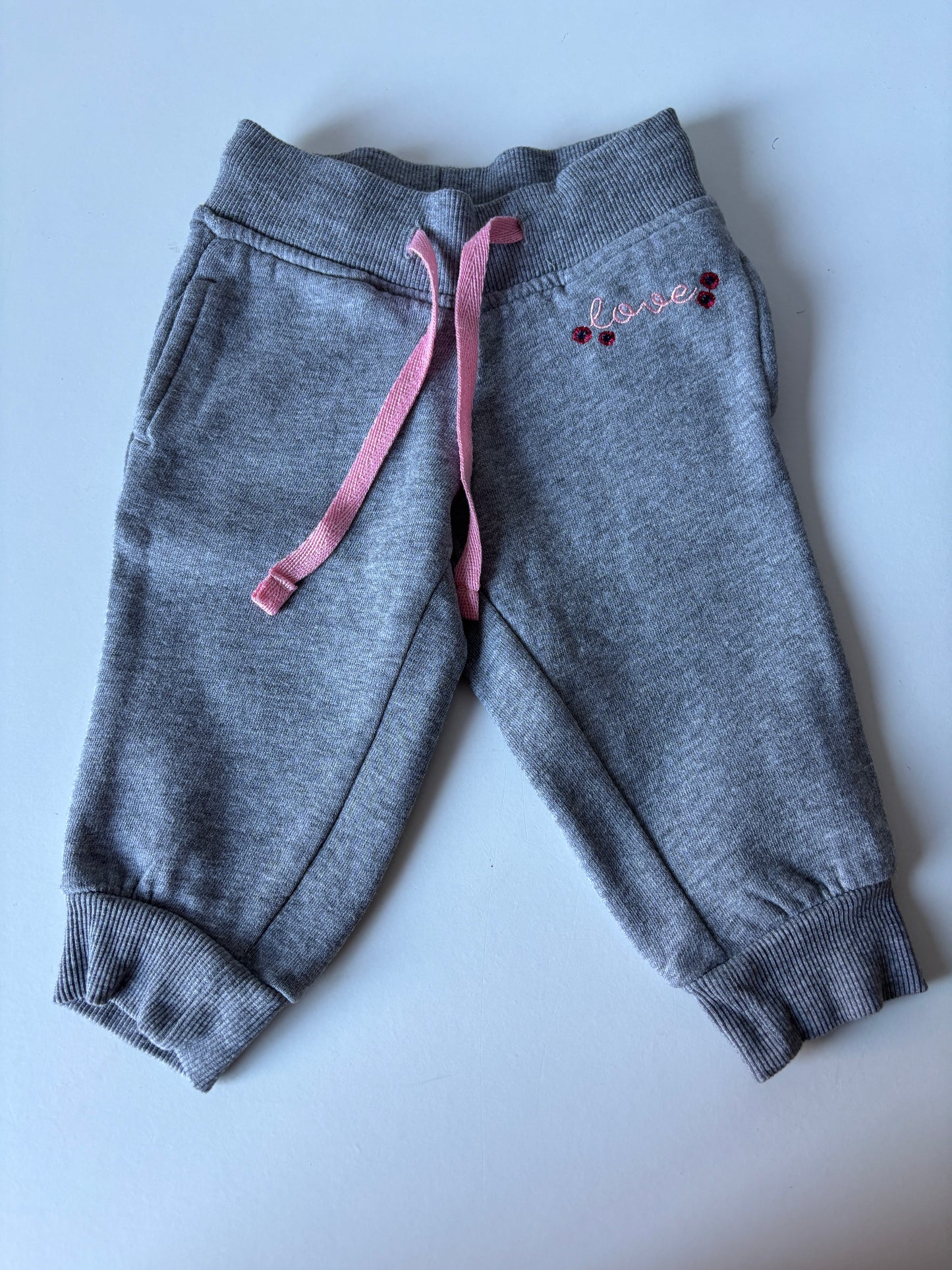 Nonito joggingbroek 74 - Nieuwstaat 💸