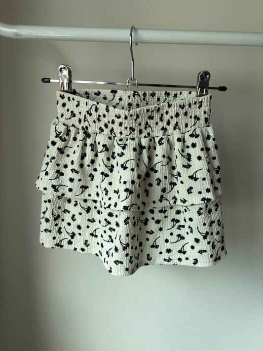 Crèmekleurig rokje met bloemetjes