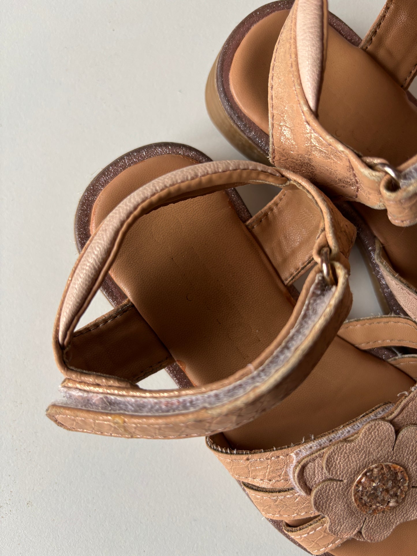 Lichtroze sandaaltjes