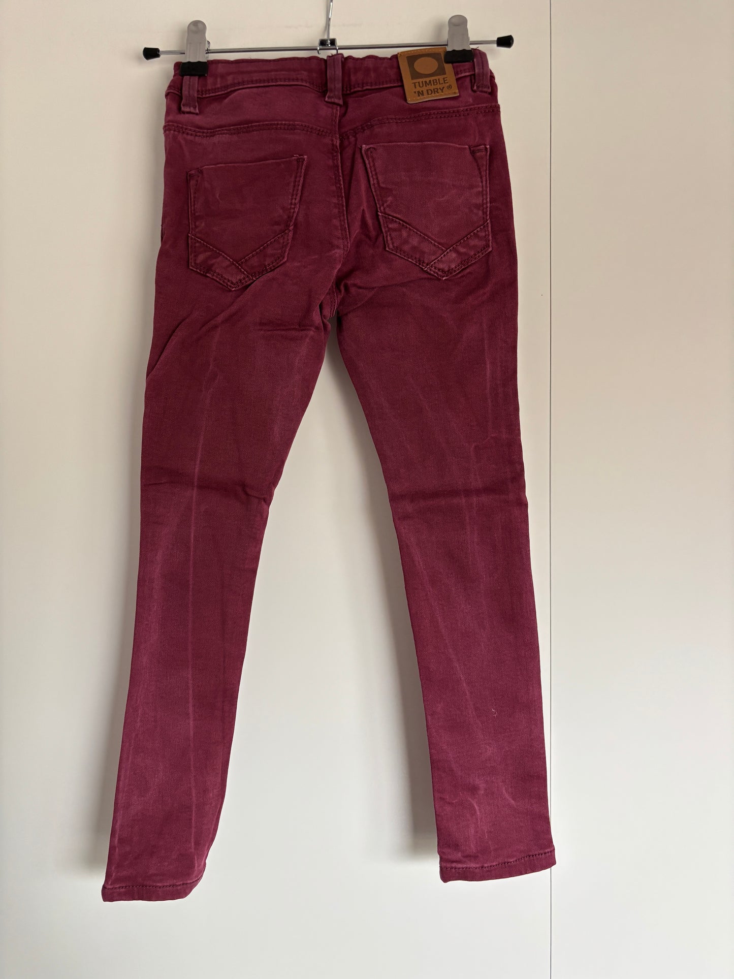 Wijnrode skinny jeansbroek