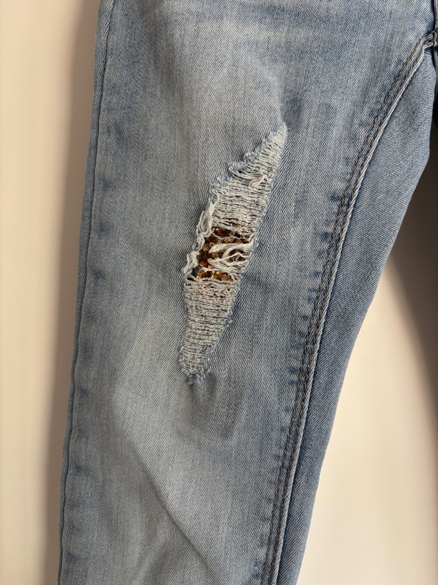 Lichtblauwe skinny ripped jeansbroek