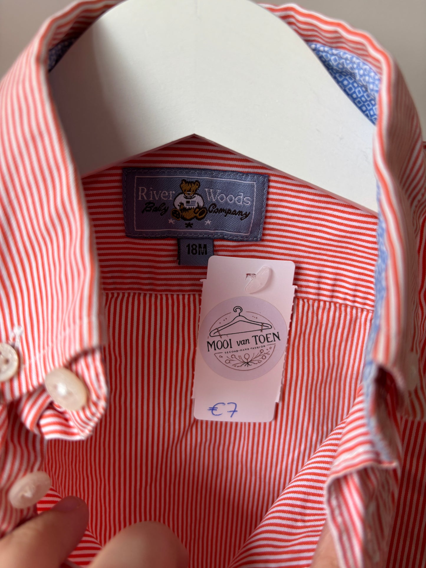 Oranje gestreept hemd