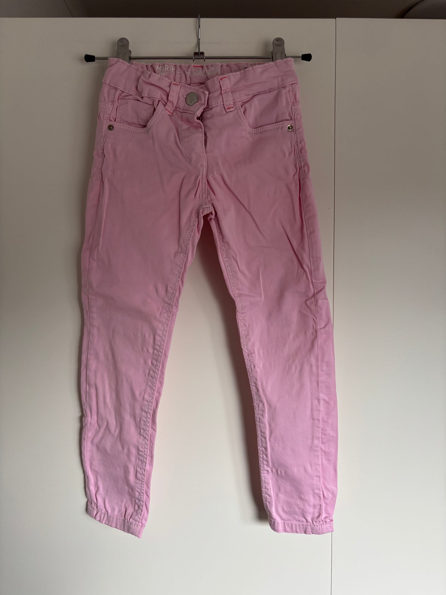 Roze jeansbroek