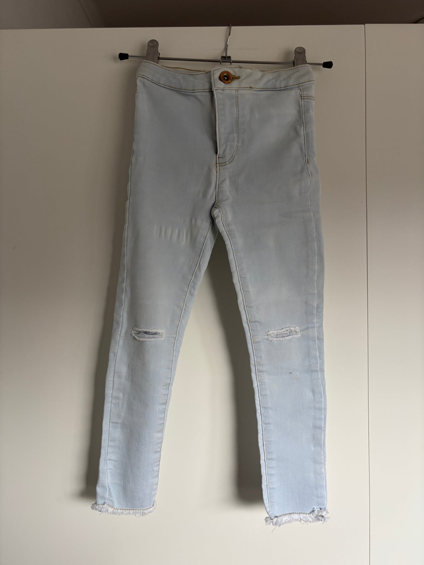 Lichtblauwe jeansbroek