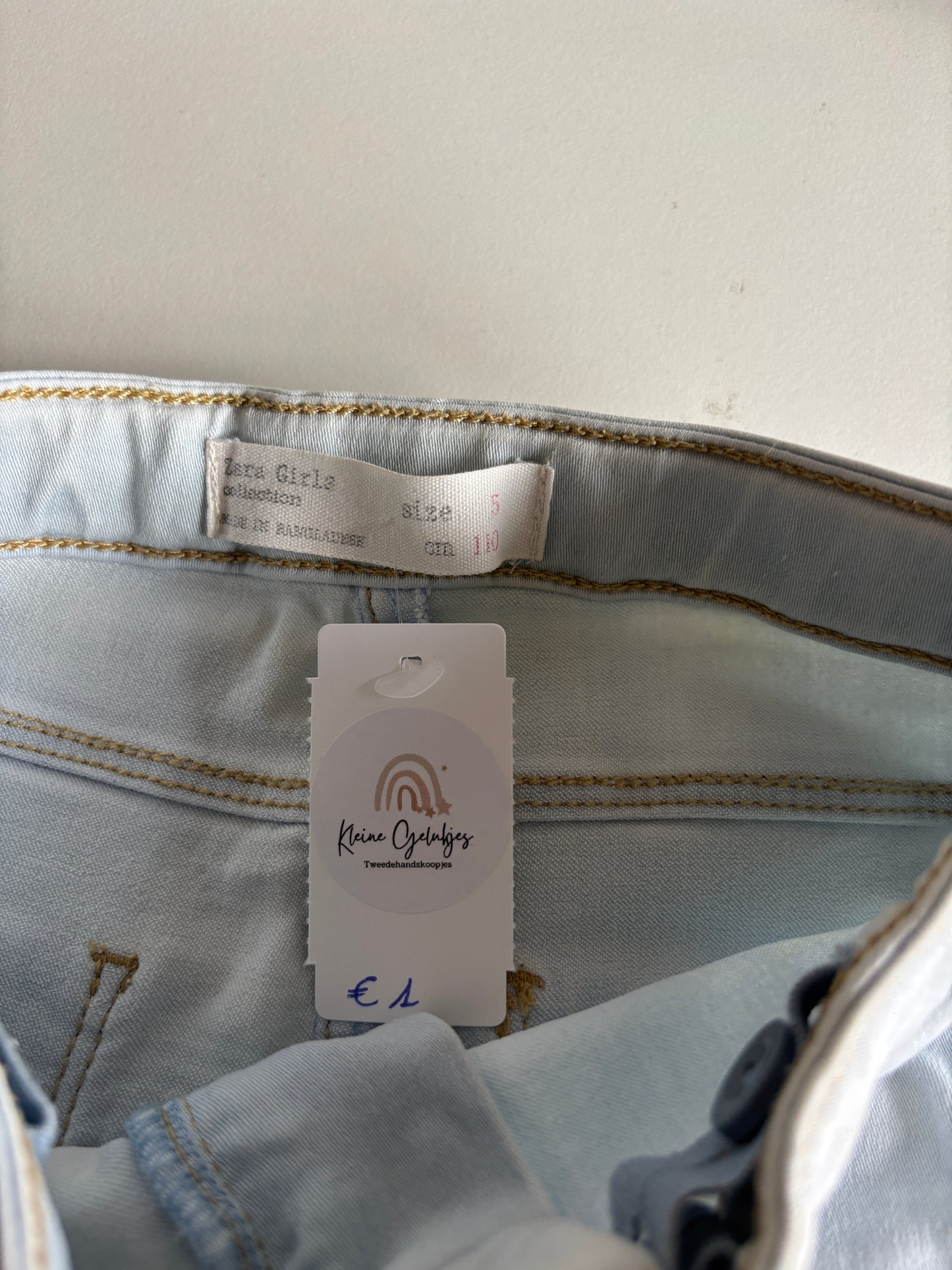 Lichtblauwe jeansbroek