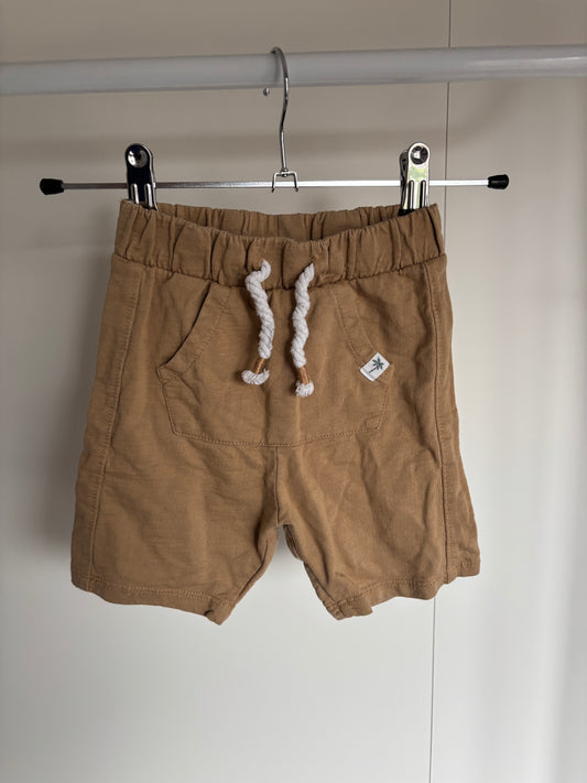 Beige short