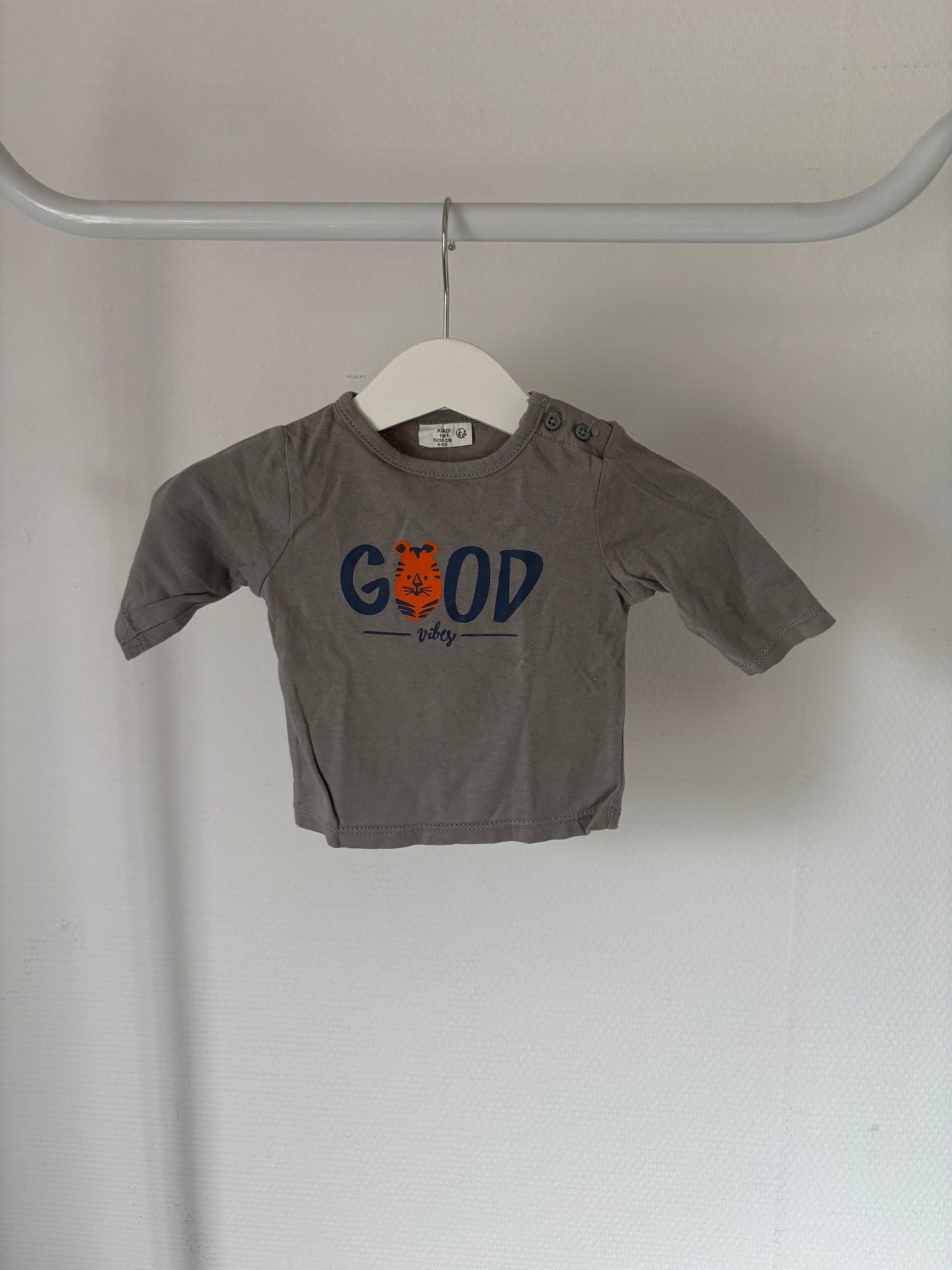 Grijze longsleeve "Good vibes"