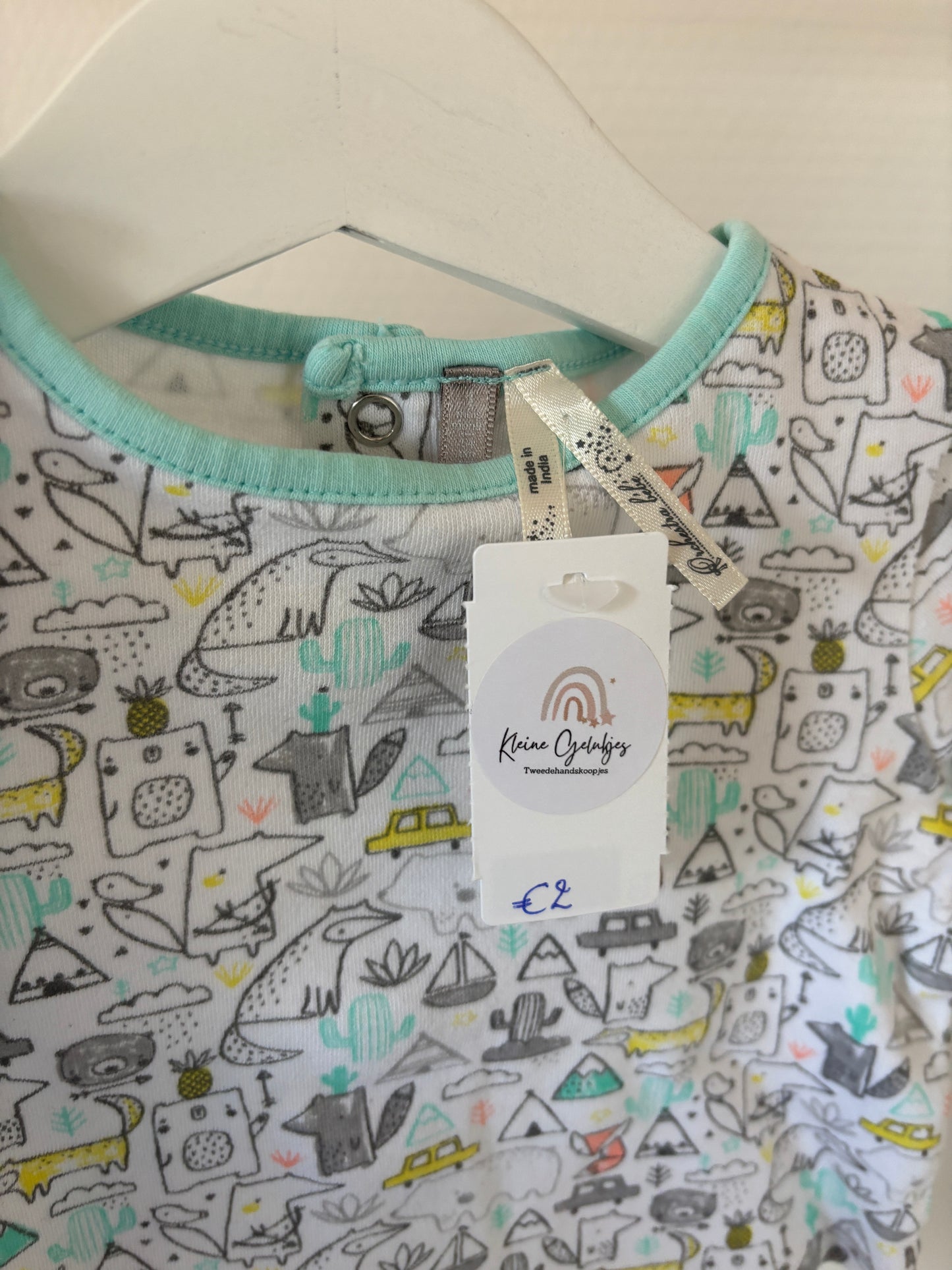 Witte longsleeve met diertjes