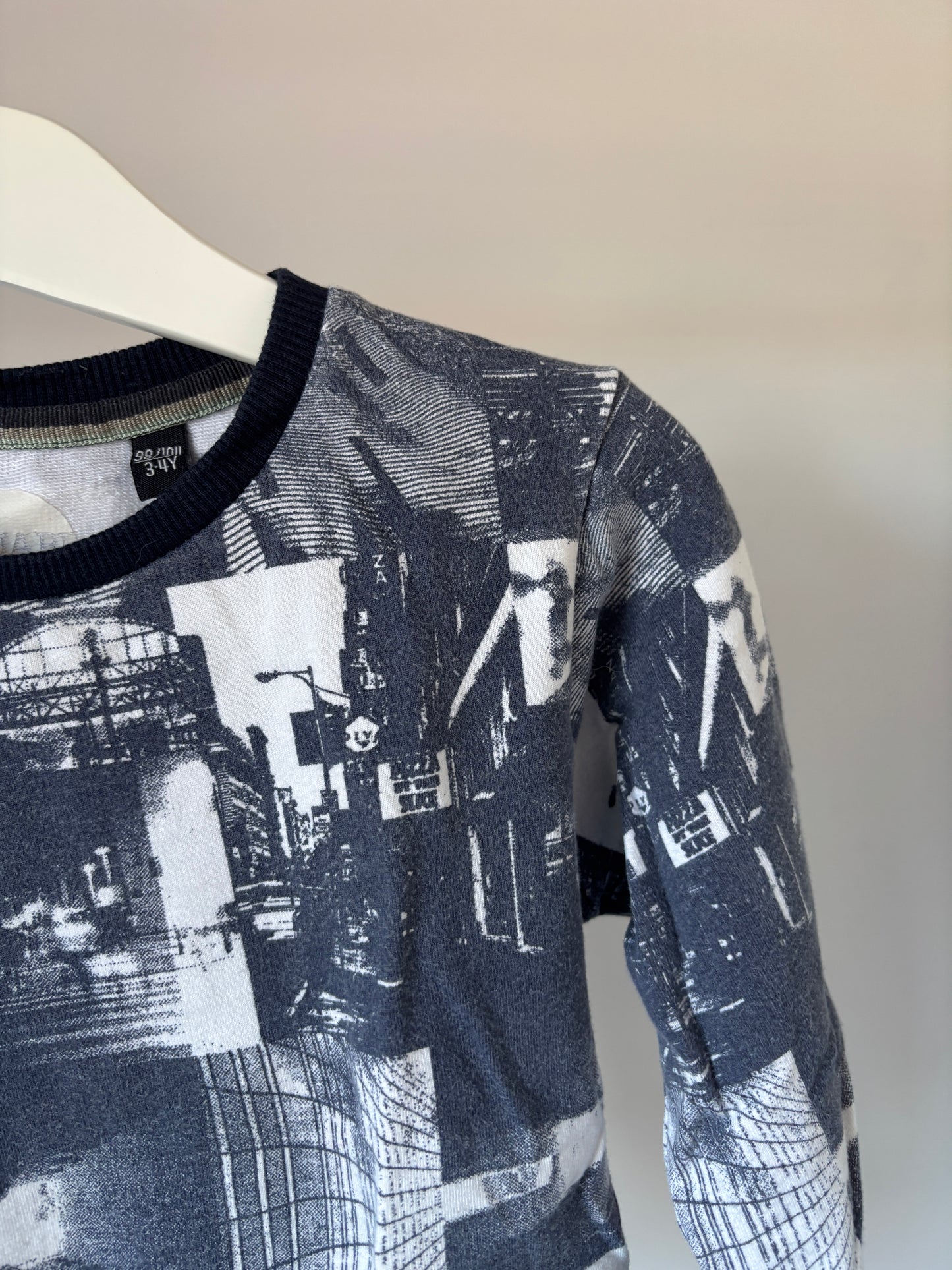 Quapi sweater 98/104 - Zeer goede staat 💸