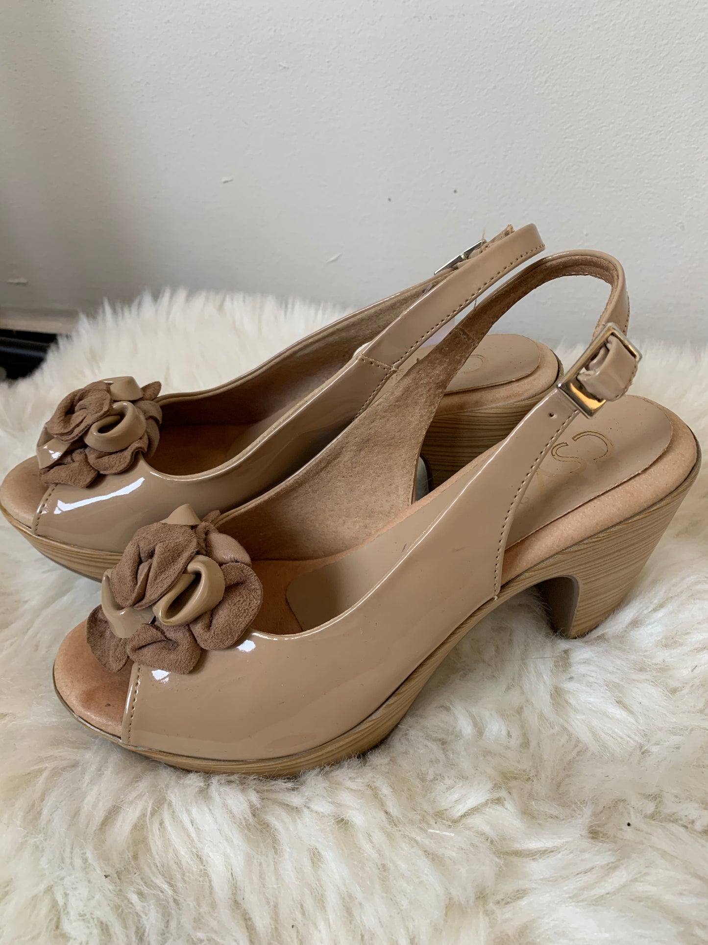 CSY beige pumps 37 - nieuwstaat 💸