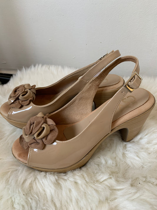 CSY beige pumps 37 - nieuwstaat 💸