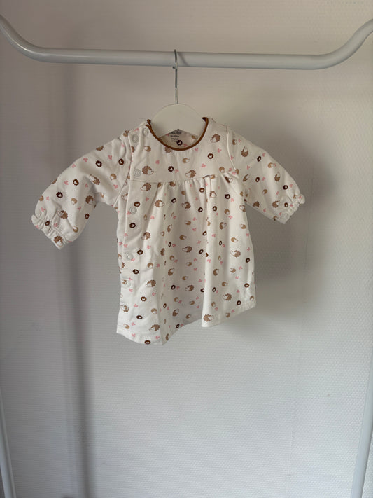 Wit jurkje met egeltjes