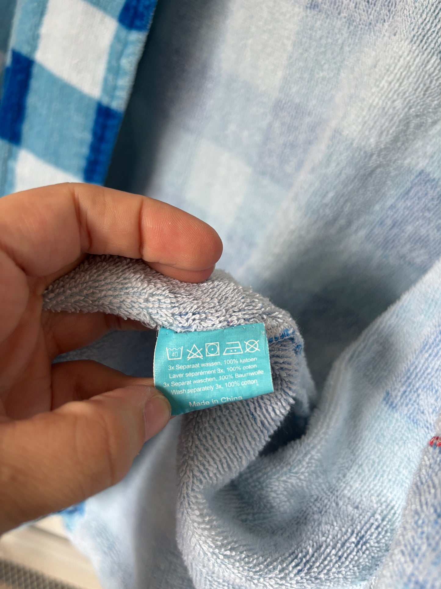 Blauwe geruite badjas