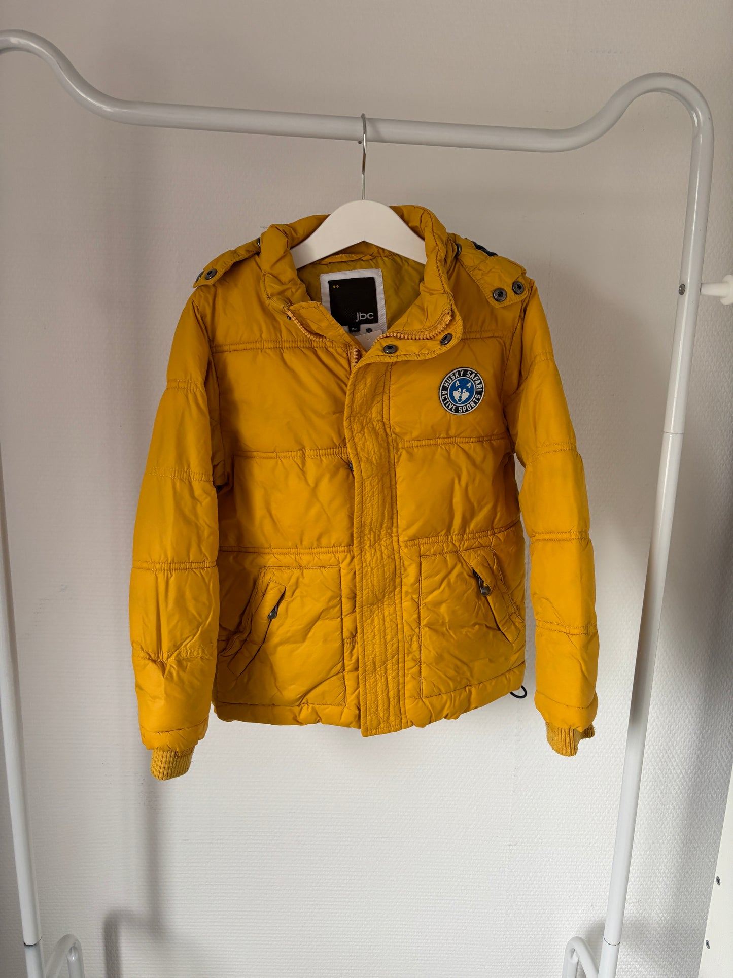 Mosterdgele winterjas